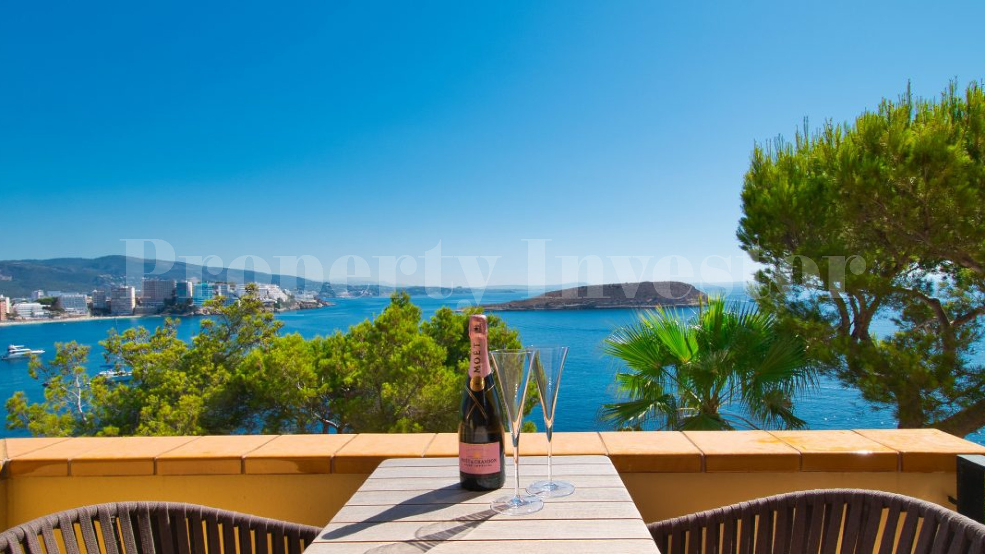 Luxury First Line 2 Bedroom Sea View Apartment in Cala Vinyes