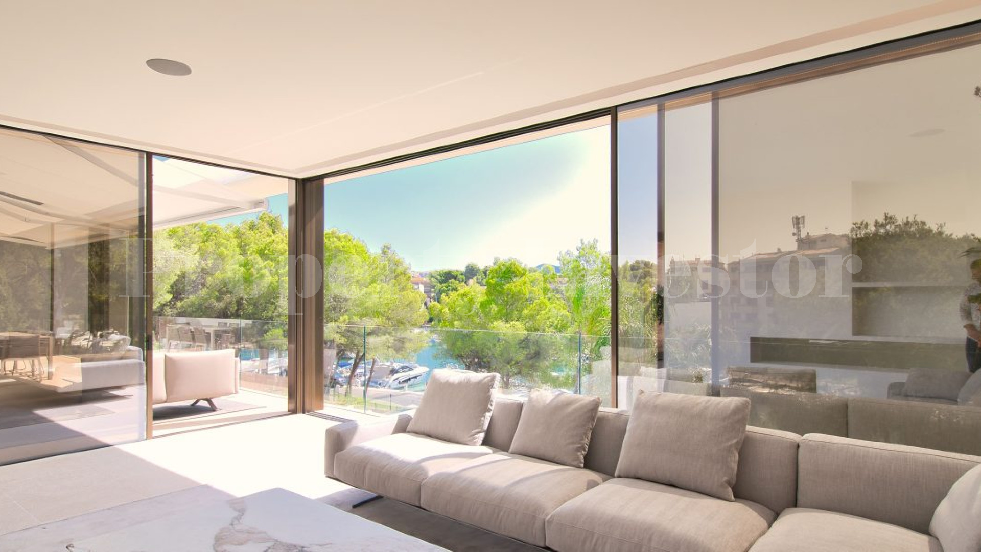 Exclusive New 4 Bedroom First Line Villa in “Club Náutico” in Santa Ponsa