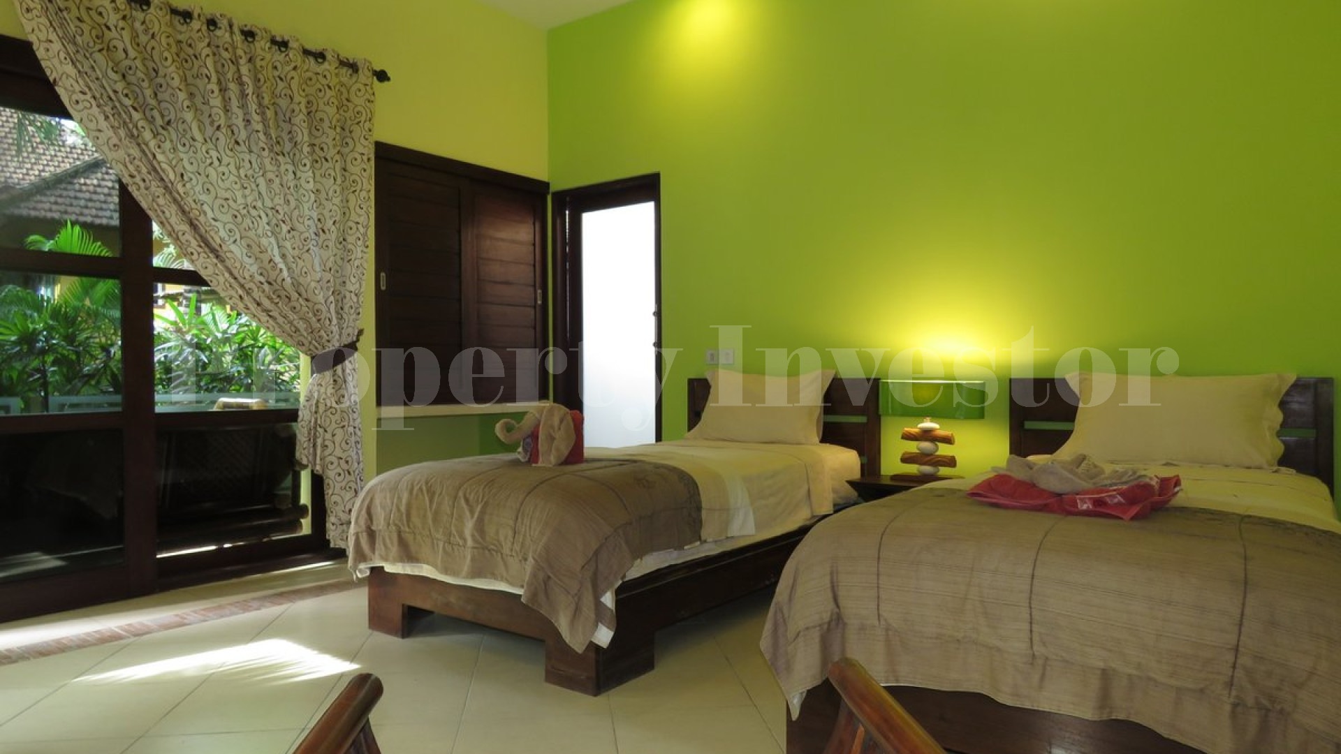 Fully Operational 9 Bungalow Beachfront Boutique Hotel for Sale in Candidasa, Bali