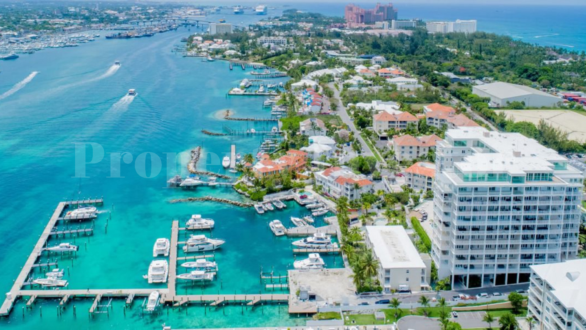 2 Bedroon Luxury Condo on Paradise Island