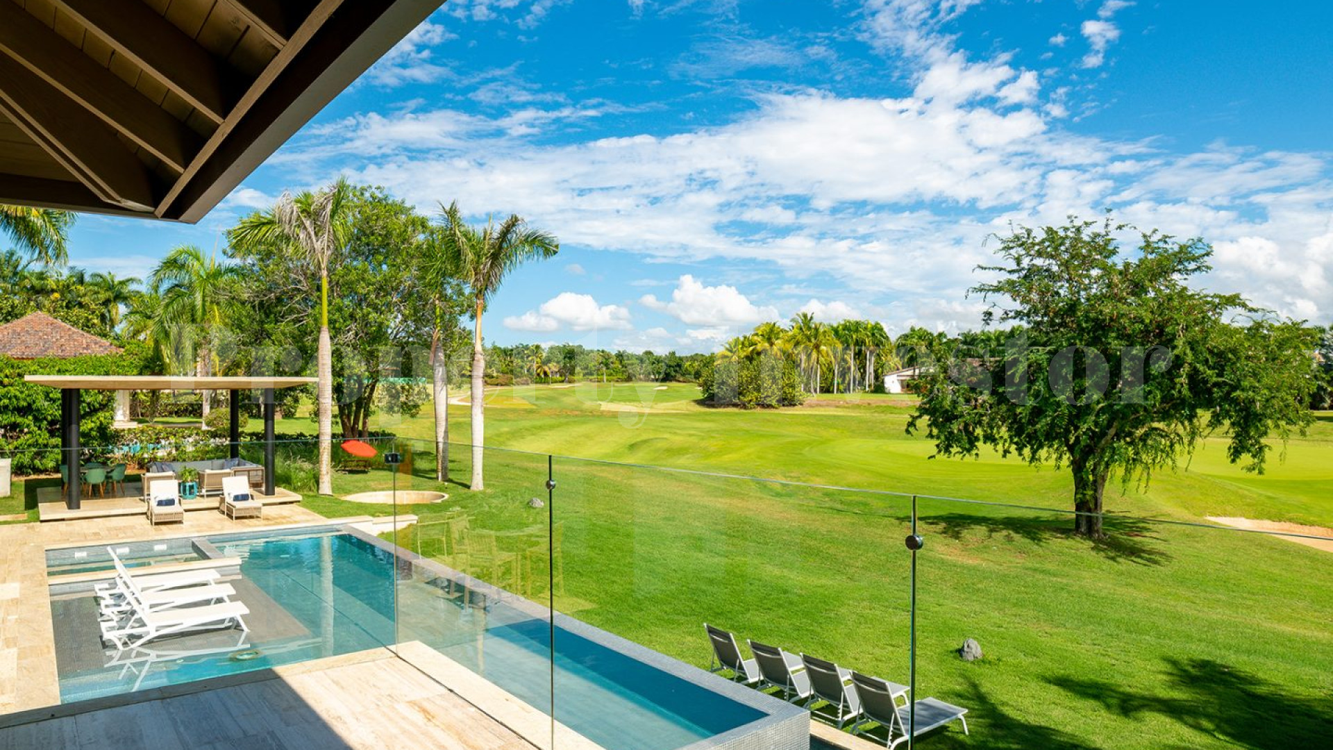 Exquisite 5 Bedroom Villa with Stunning Golf & Ocean Views for Sale in La Romana, Dominican Republic