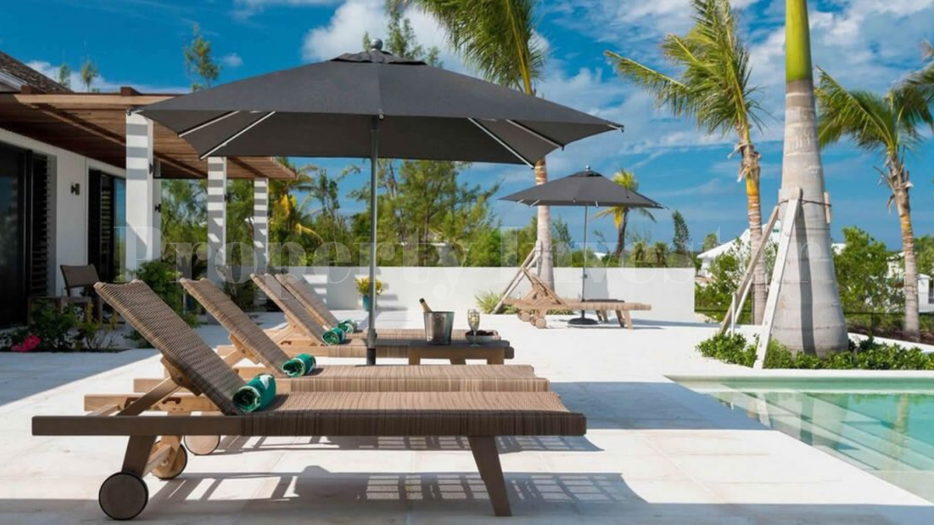 3 Bedroom Luxury Canal Front Villa for Sale in Leeward, Turks & Caicos