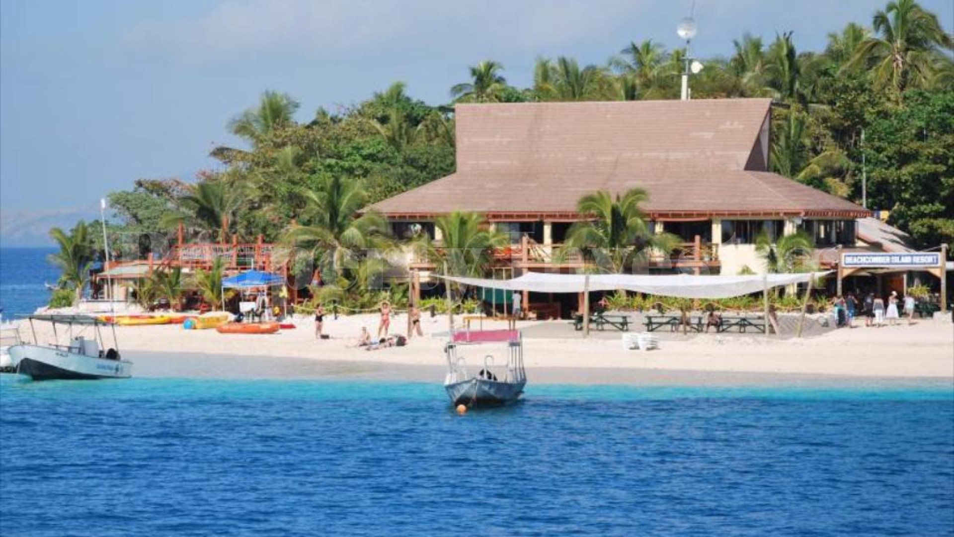 Popular 3* Star Backpacker Island Beach Resort for Sale in the Mamanuca Islands, Fiji