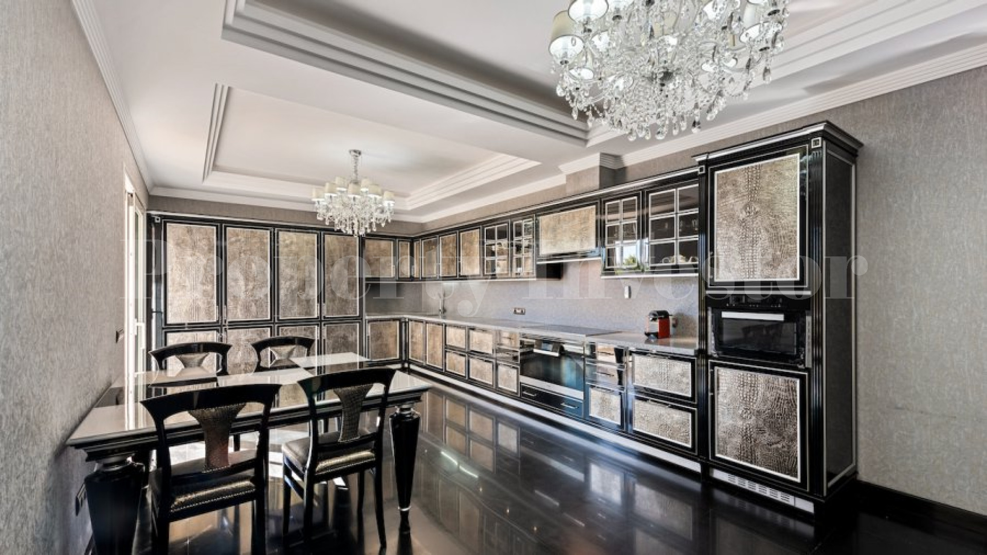 Сказочная вилла с 7 спальнями в престижном районе Сиерры Бланка