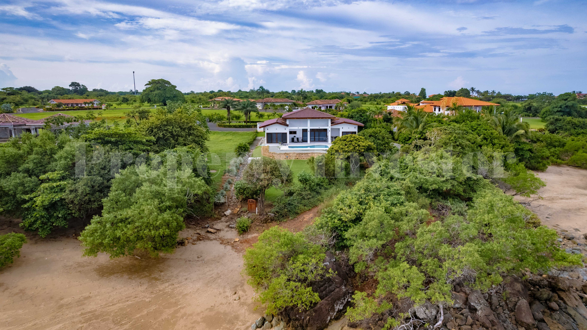 Newly Completed 3 Bedroom Luxury Oceanfront Villa for Sale in Pedasi, Panama