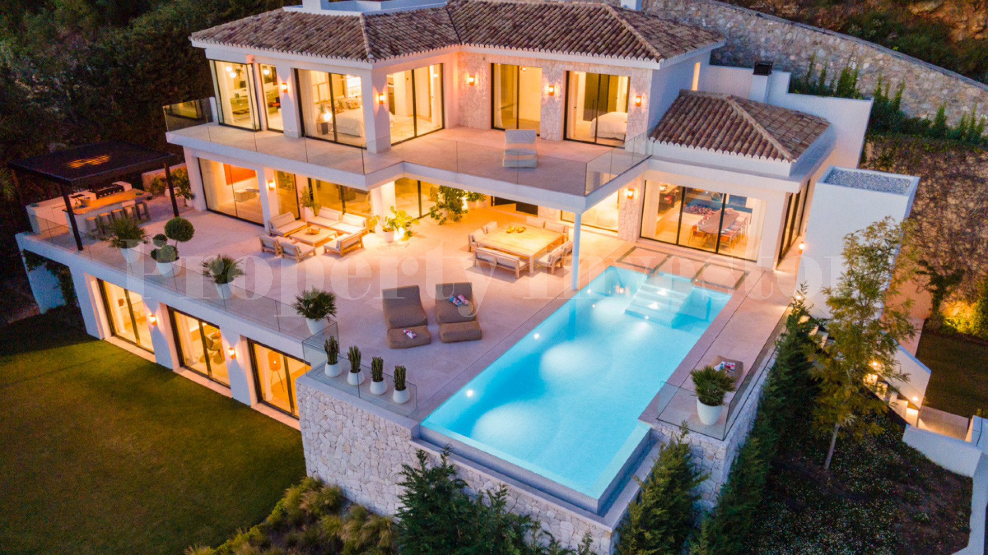 Stylish 7 Bedroom Luxury Designer Villa with Incredible Infinity Pool & Entertainment Areas for Sale in  Cascada de Camojan, Spain