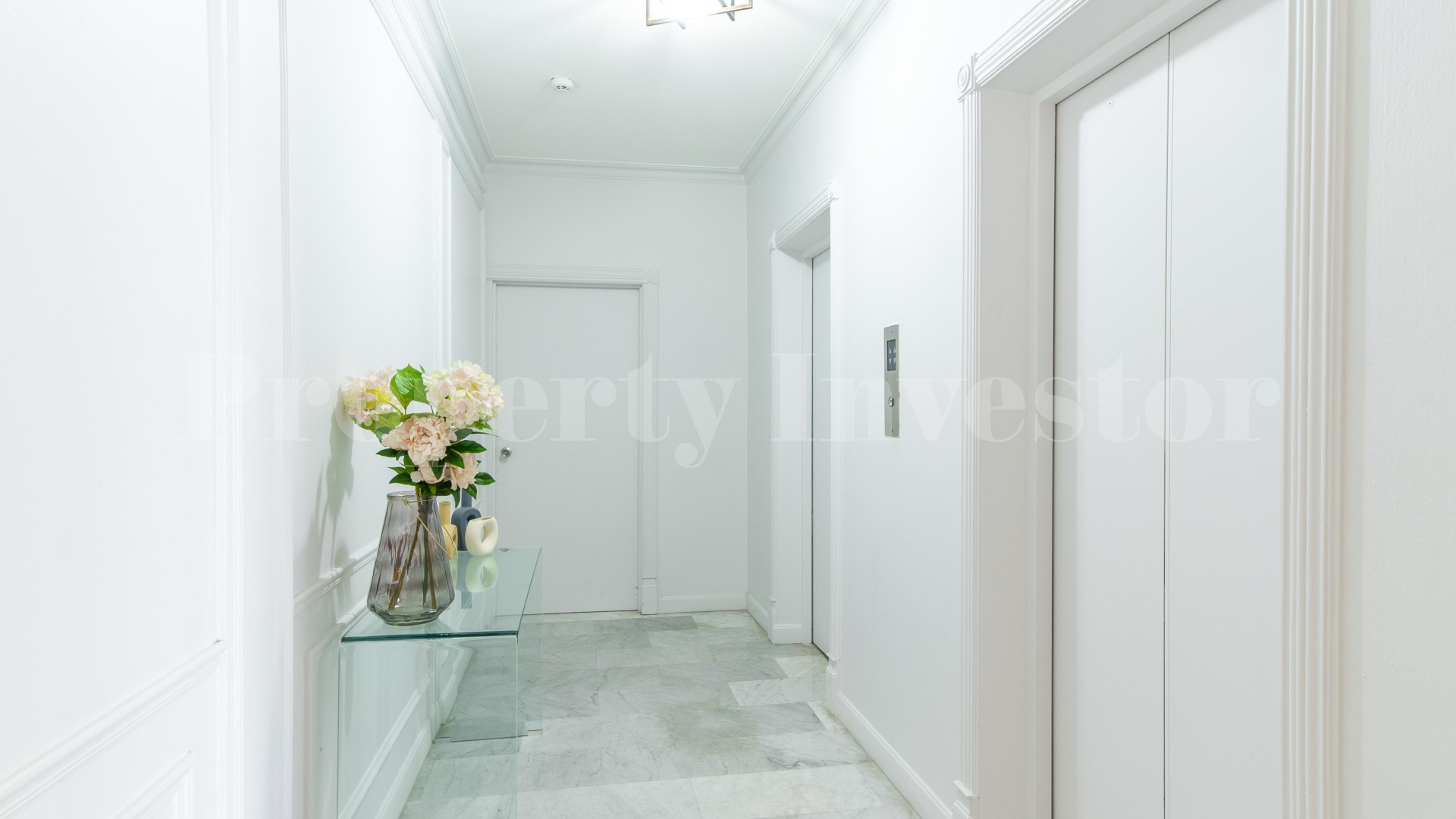 Iconic 5 Bedroom Luxury Condominium with Unparalleled City Views for Sale in Panama City