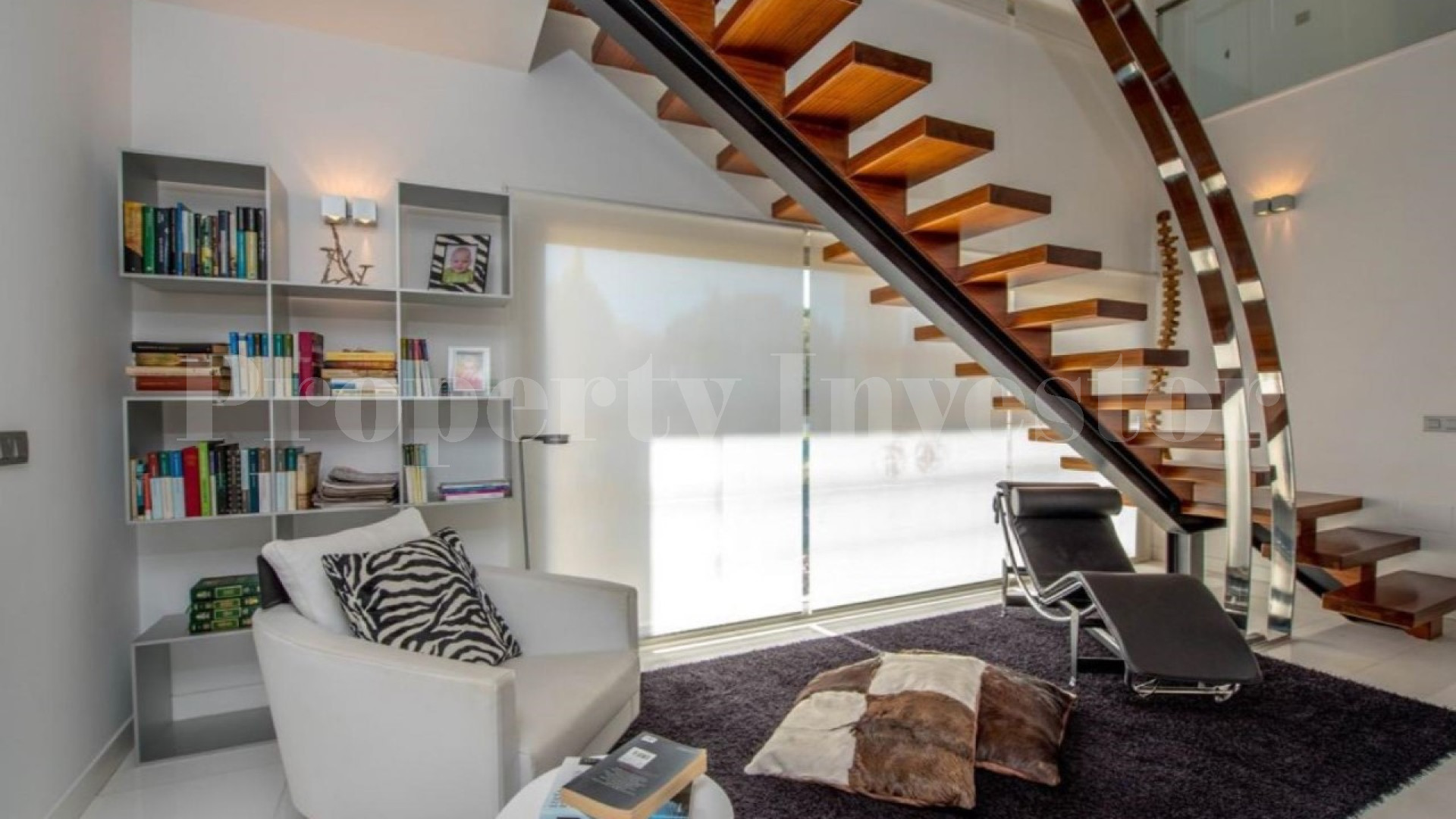 Fantastic 4 Bedroom Modern Villa for Sale in Orihuela Costa, Spain