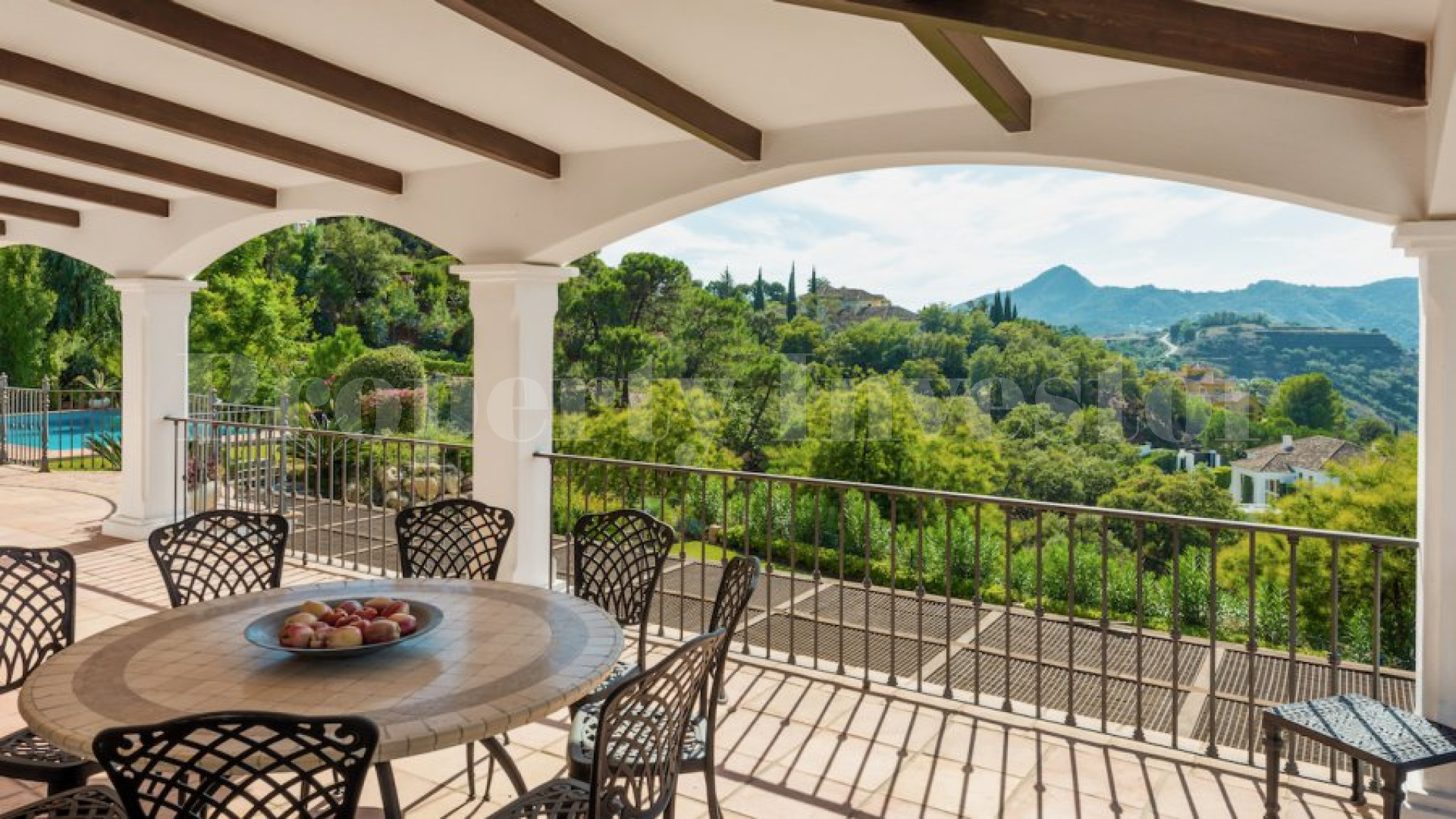 5 Bedroom Luxury Hillside Villa in La Zagaleta
