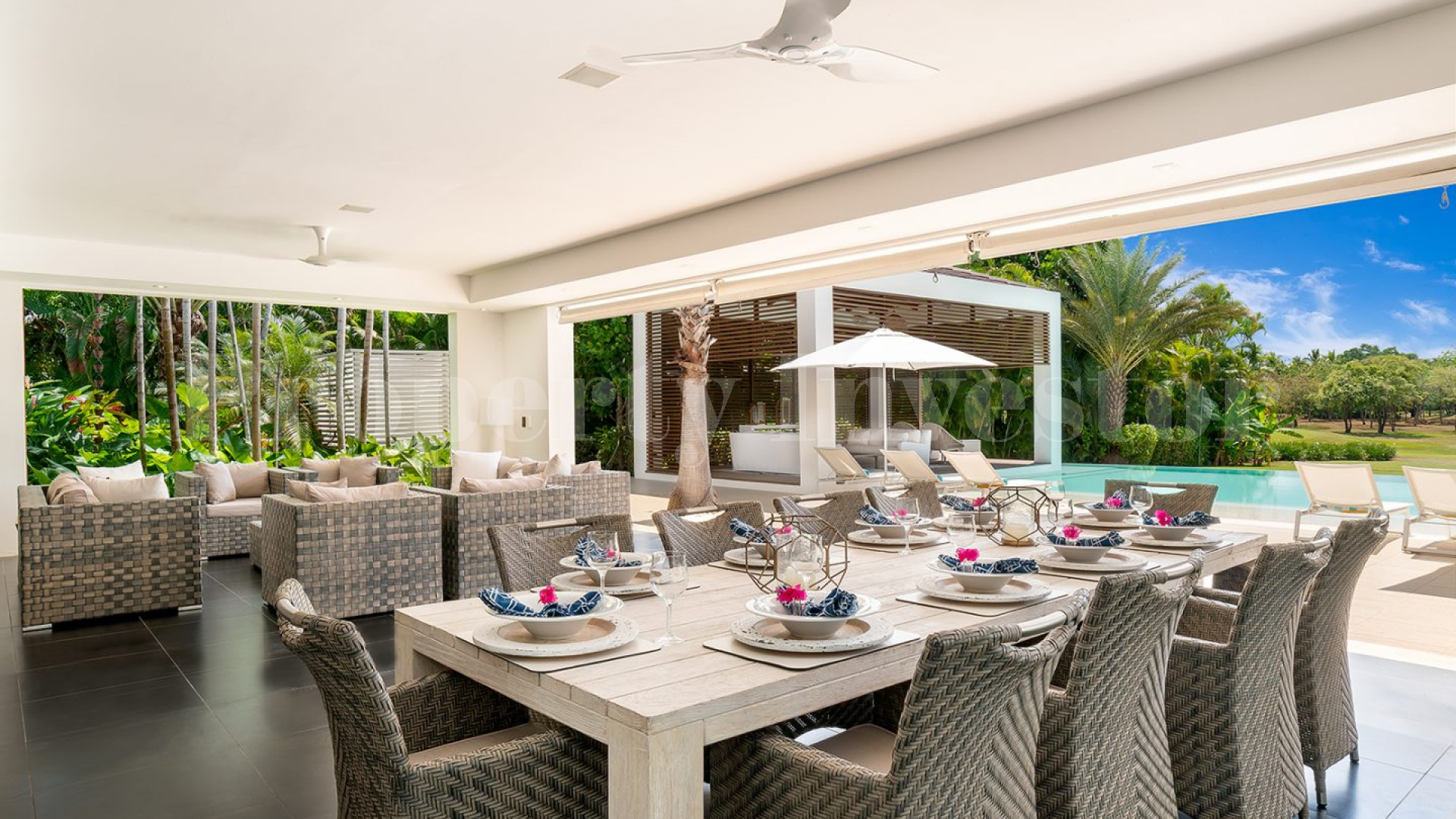 Modern 4 Bedroom Luxury Golf Villa for Sale in La Romana, Dominican Republic