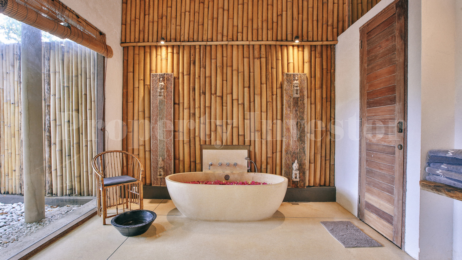 Turnkey 5* Star Boutique Hotel with 10 Modern Villas in the Gili Islands, Lombok