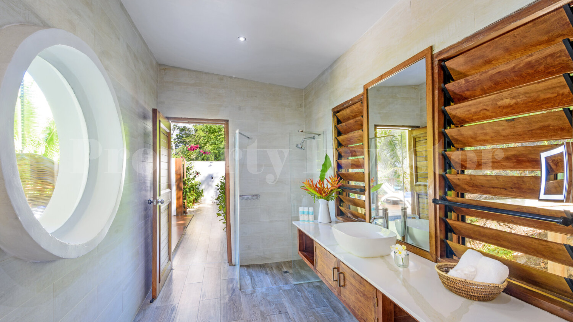 Award Winning 8 Villa Boutique Island Resort for Sale on the Rainbow Reef, Fiji