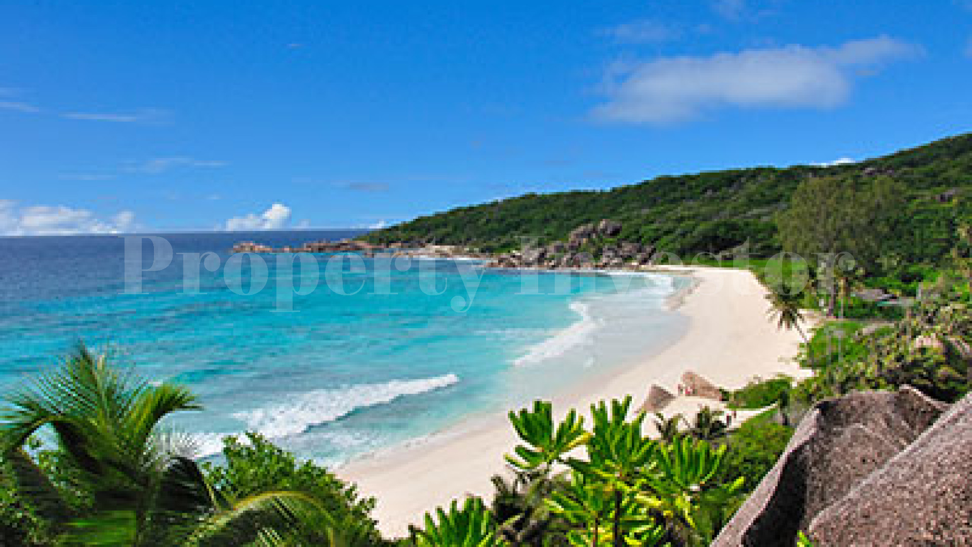Beautiful 4* Star Boutique Beachfront Island Hotel with 26 Suites for Sale on Praslin Island, Seychelles