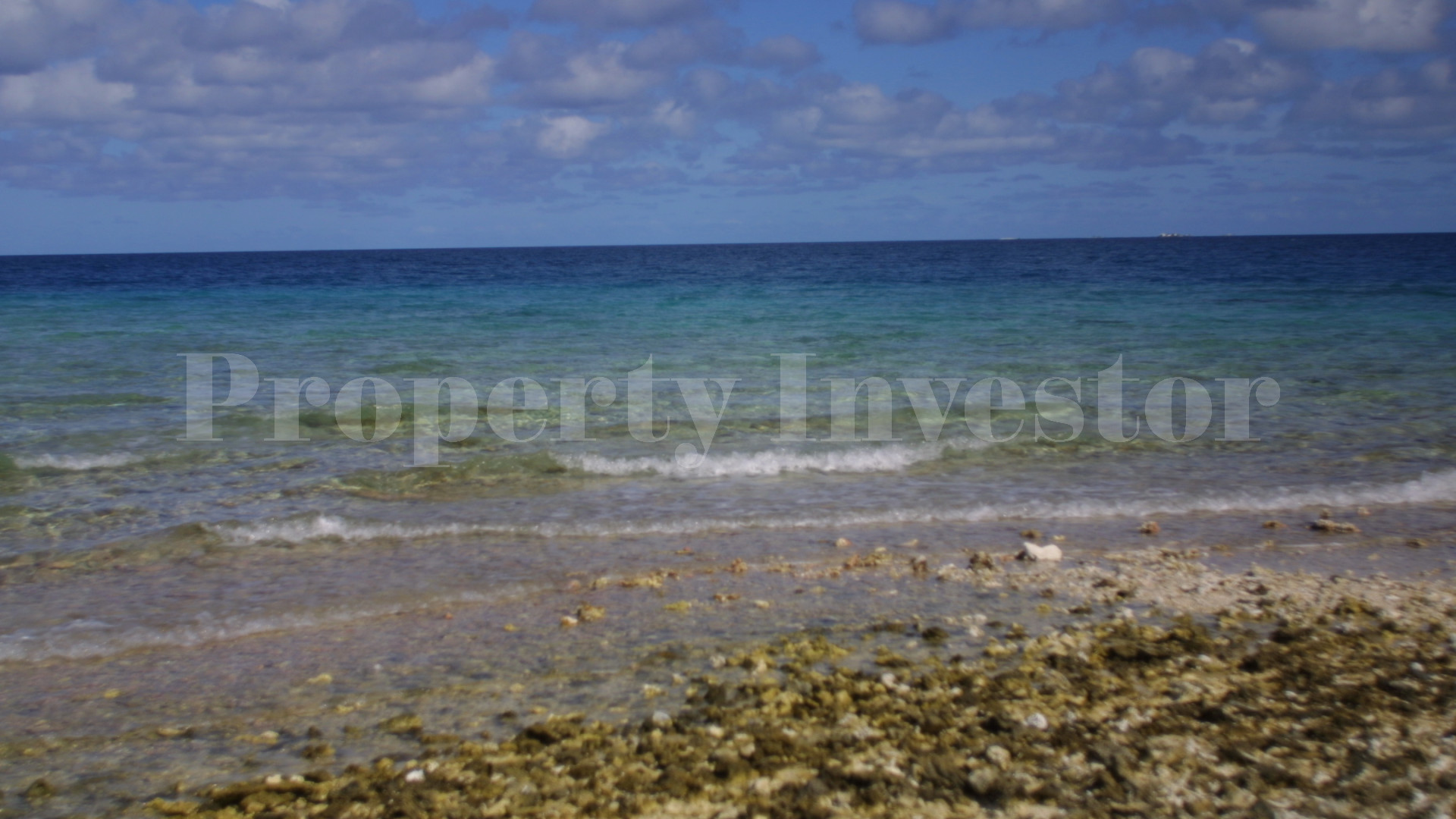 Secluded 12+ Hectare Private Virgin Island Paradise for Sale in Arutua Atoll, French Polynesia