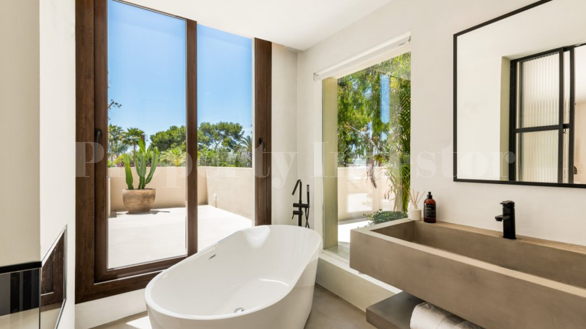 Brand New Modern 5 Bedroom Villa for Sale in Los Monteros, Marbella