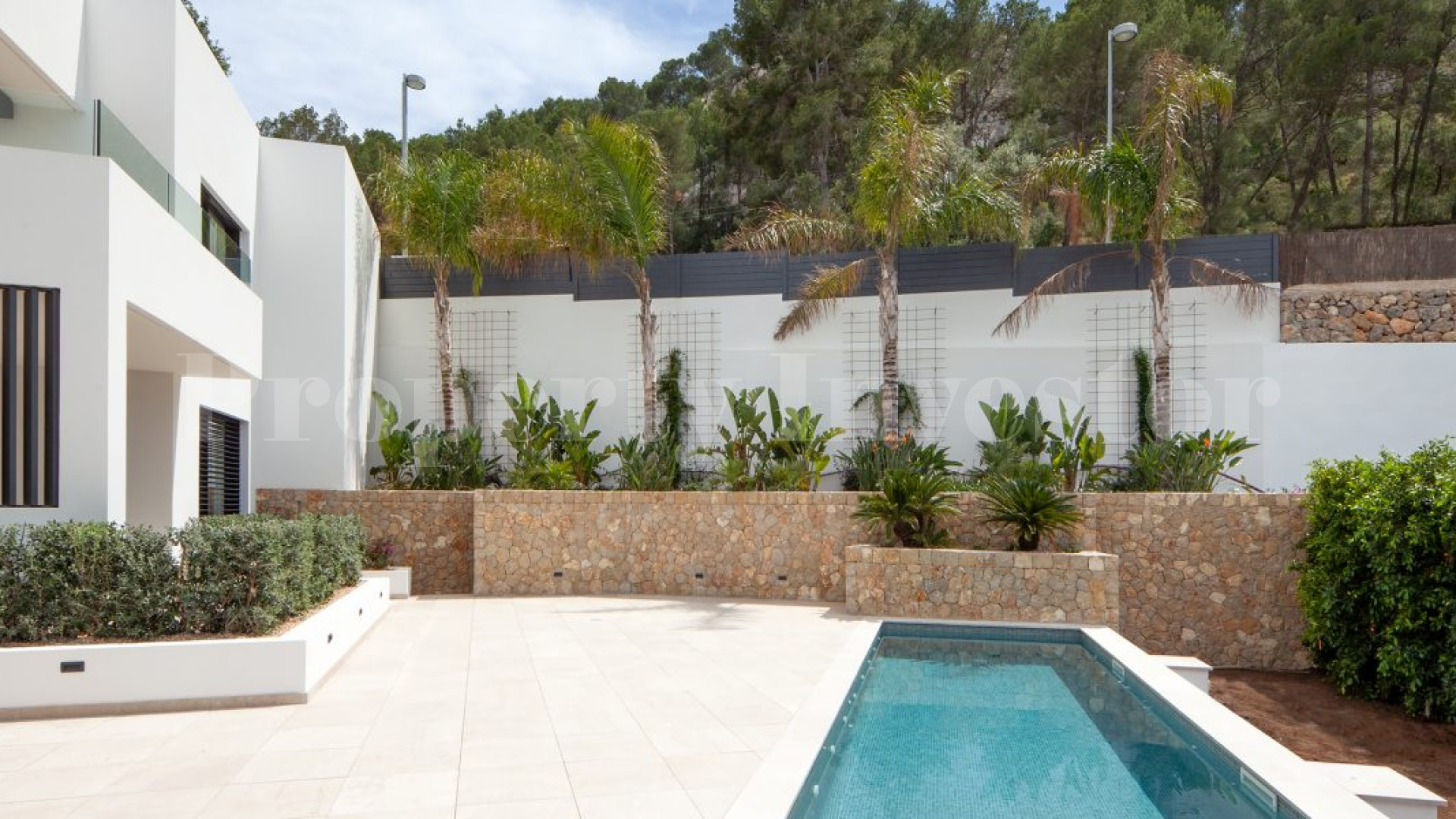 Newly Built 3 Bedroom Luxury Apartment in the Centre of Port Andratx