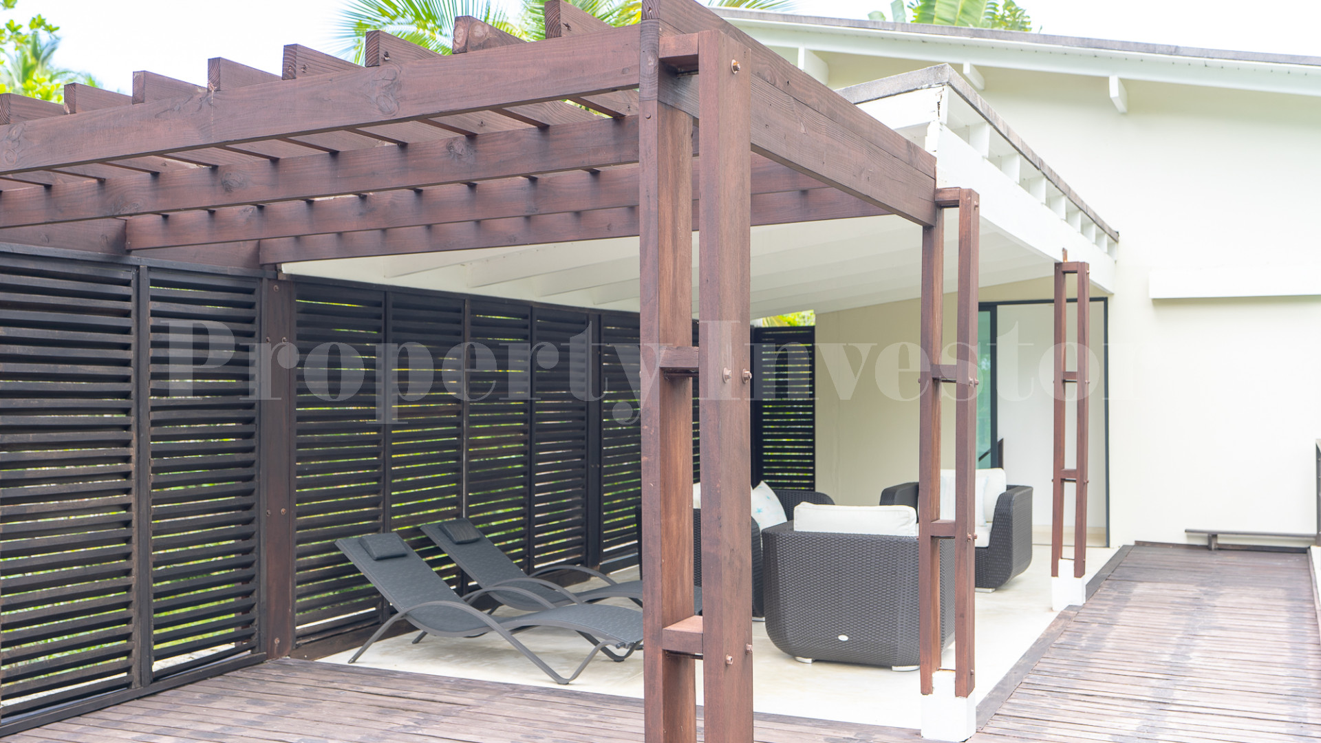 Modern 4 Bedroom Pool Villa for Sale in Playa Bonita, Dominican Republic