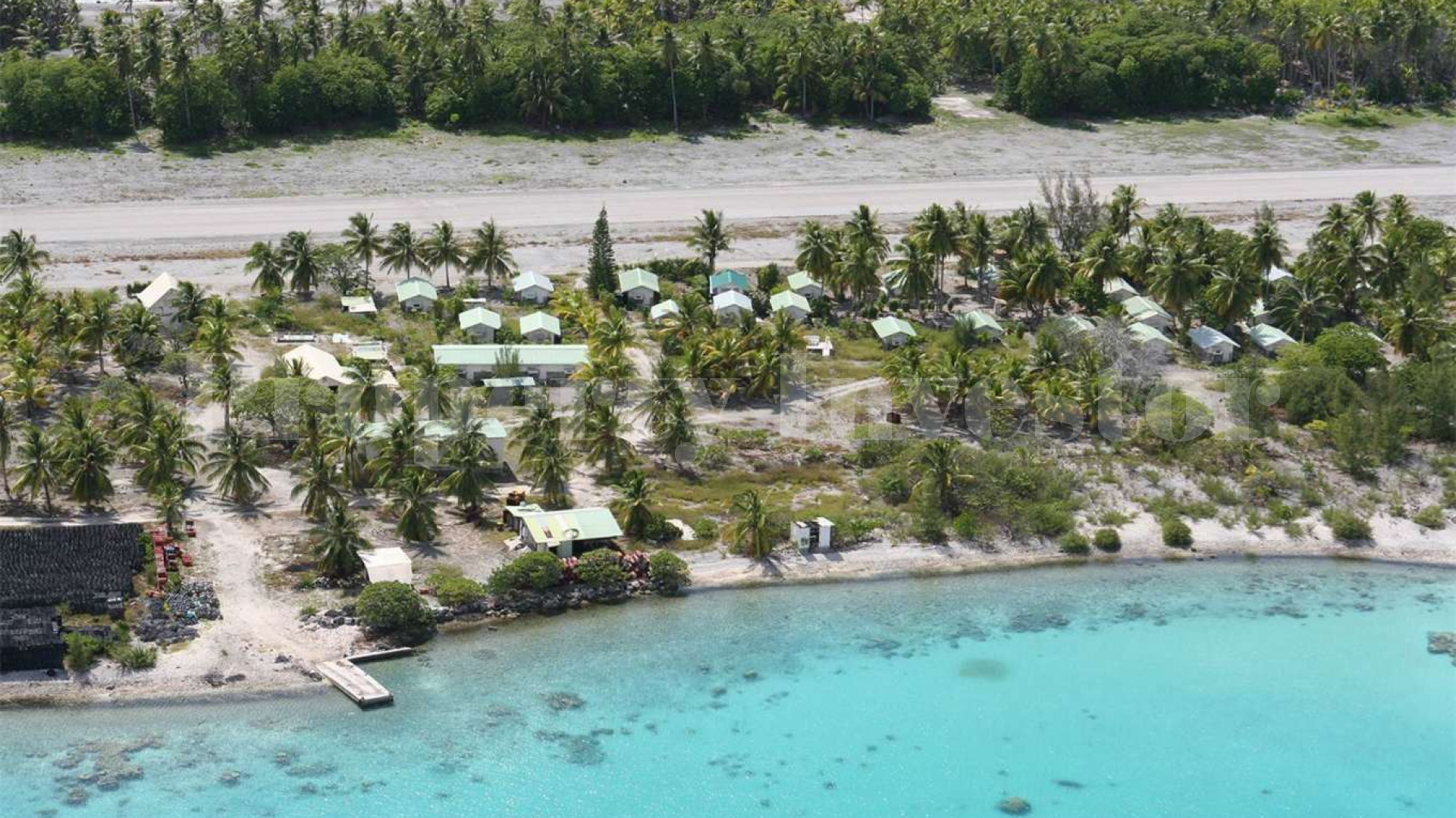 Immense 900 Hectare Private Atoll with Pearl Farm & Airstrip for Sale in French Polynesia