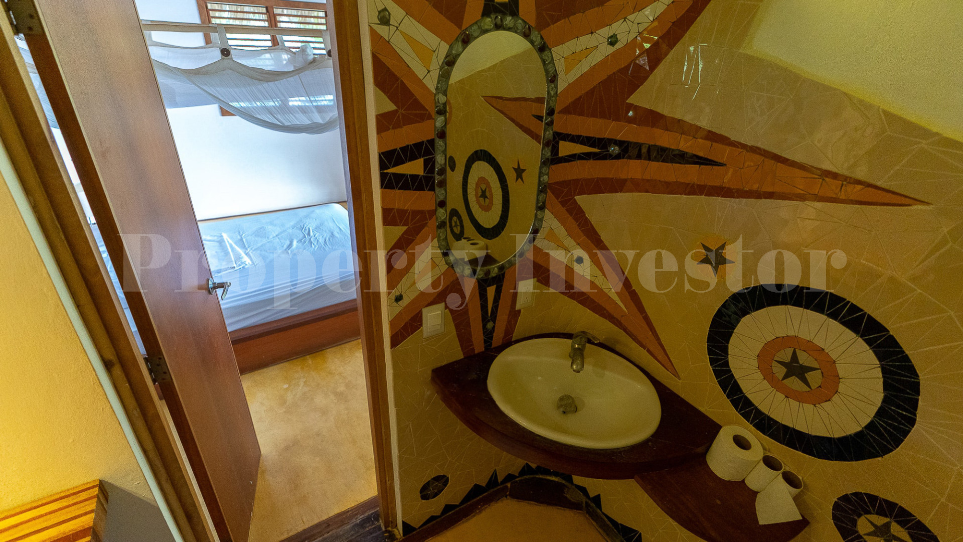 Эко ретрит на 5 спален с ручной отделкой с невероятными видами на океан и тропические сады рядом с Лас-Терренас, Доминиканская Республика