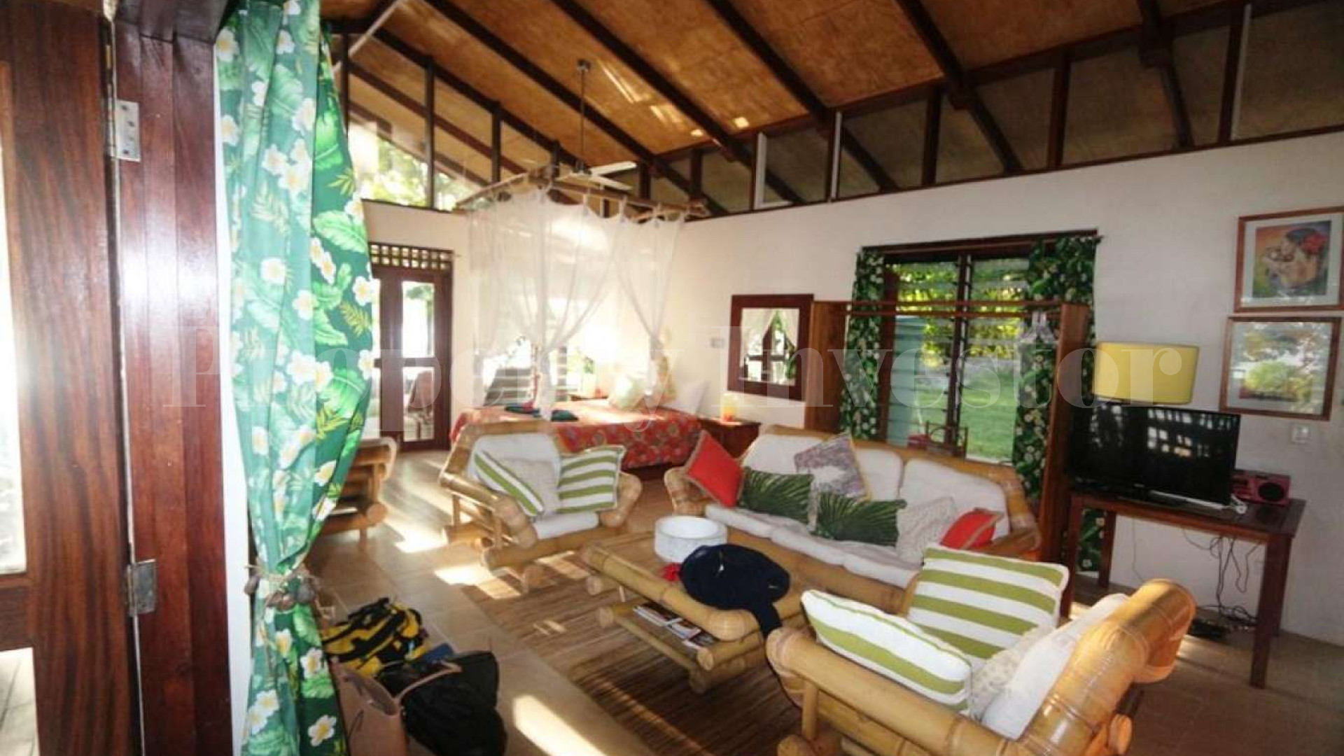 Продается уютный частный остров 1,72 га со скрытой от глаз резиденцией в Вануату