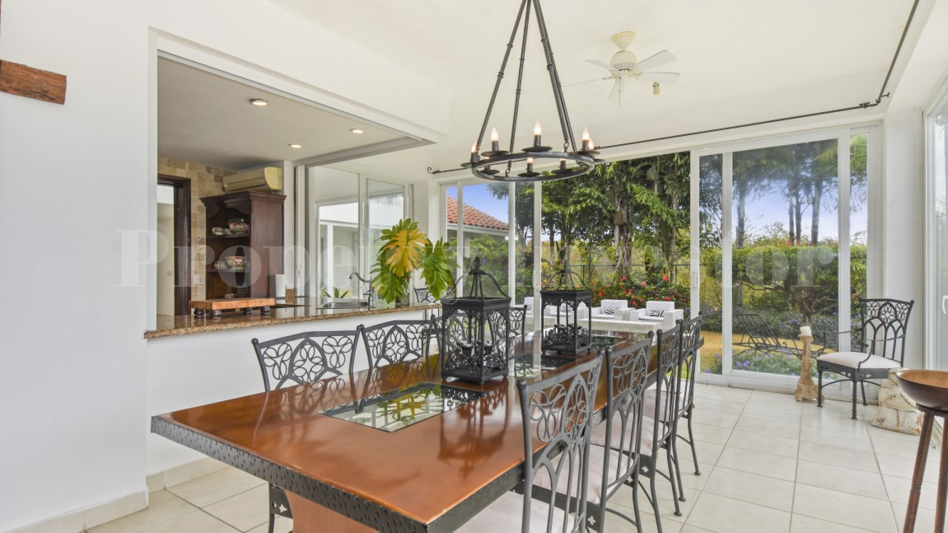 One-of-a-Kind 4 Bedroom Luxury Designer Villa for Sale in Punta Barco, Panama