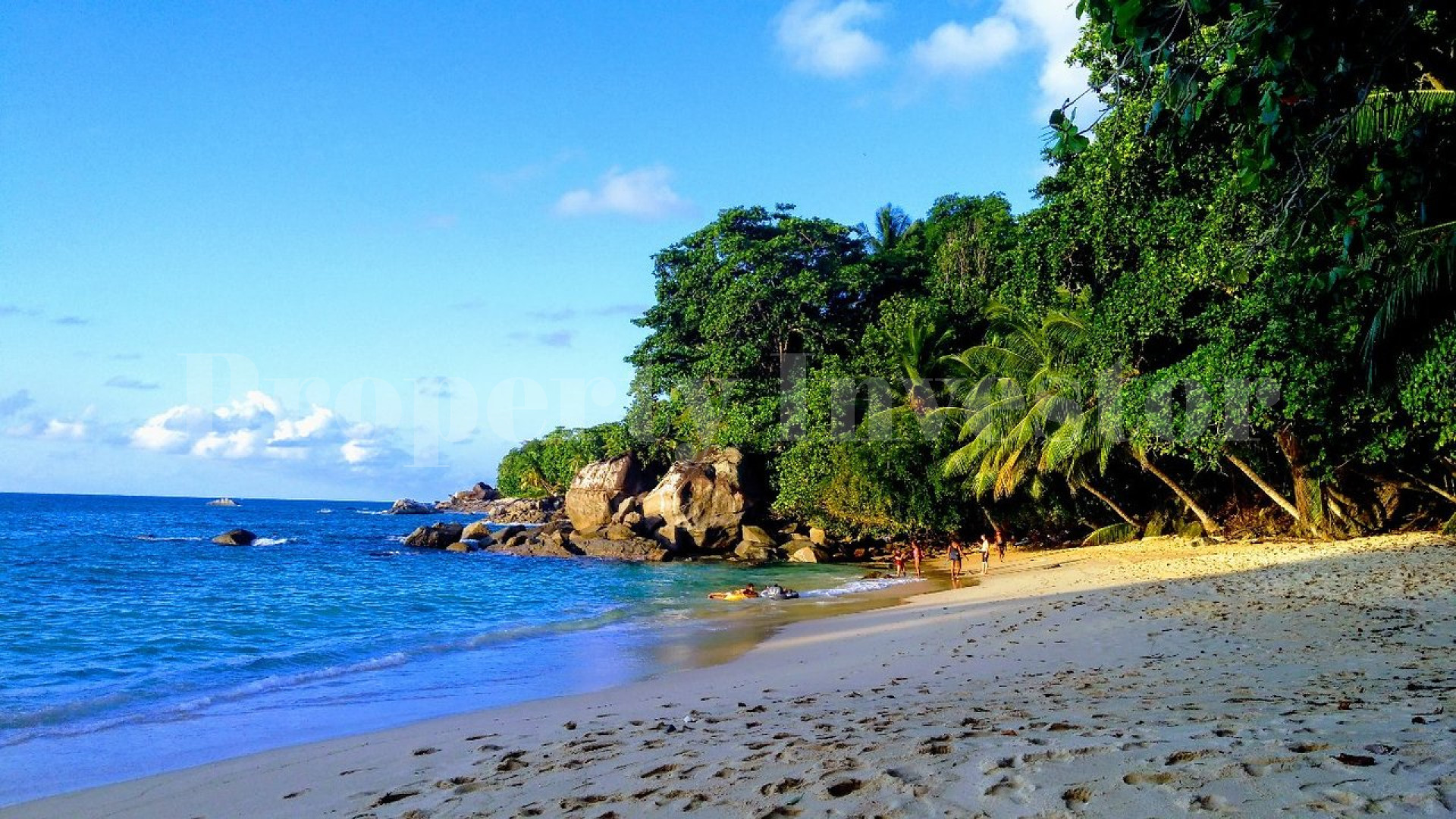 Great 2,600 m² Lot of Oceanview Land for Sale in Glacis, North Mahé