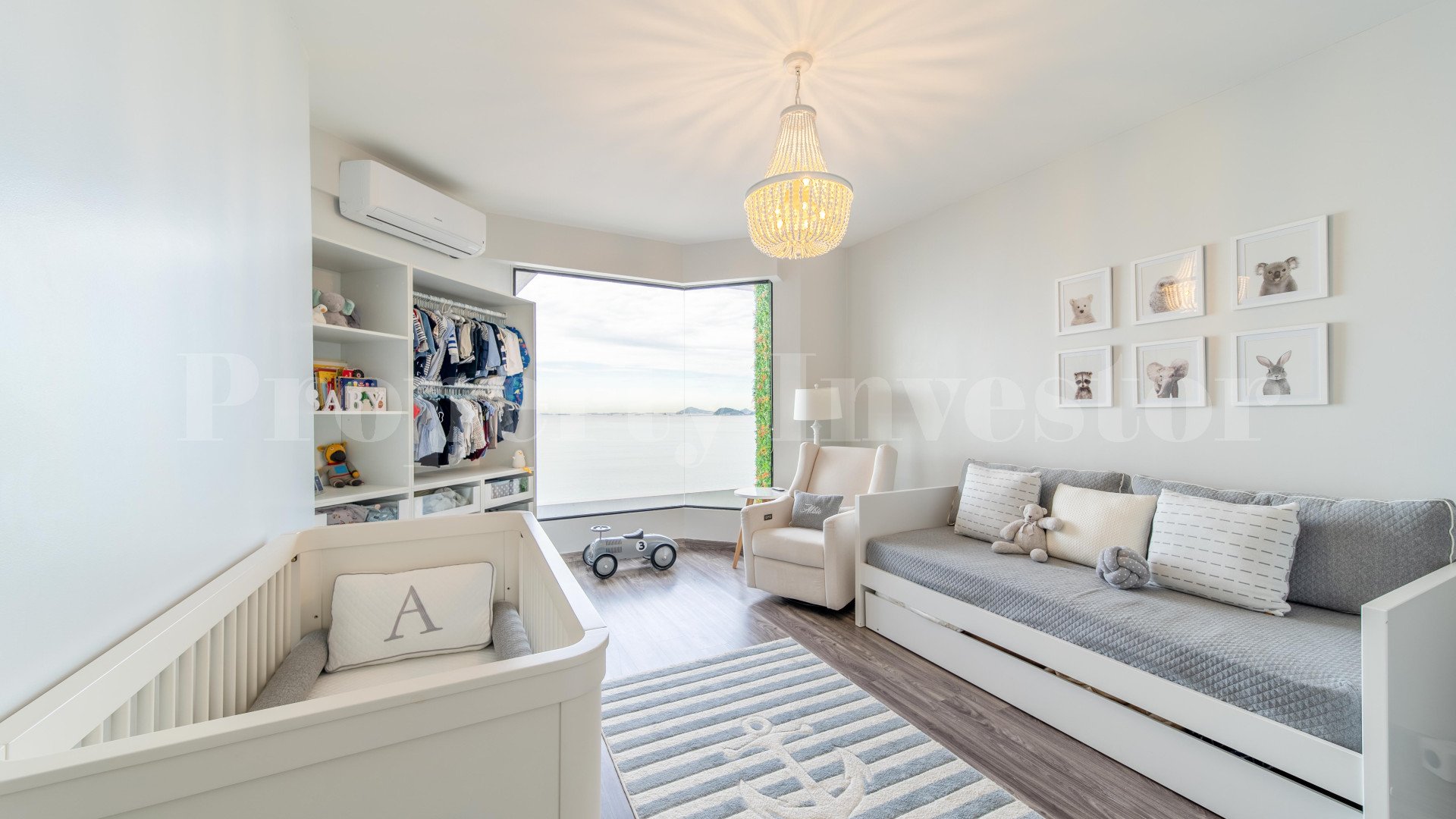 Iconic 5 Bedroom Luxury Condominium with Unparalleled City Views for Sale in Panama City