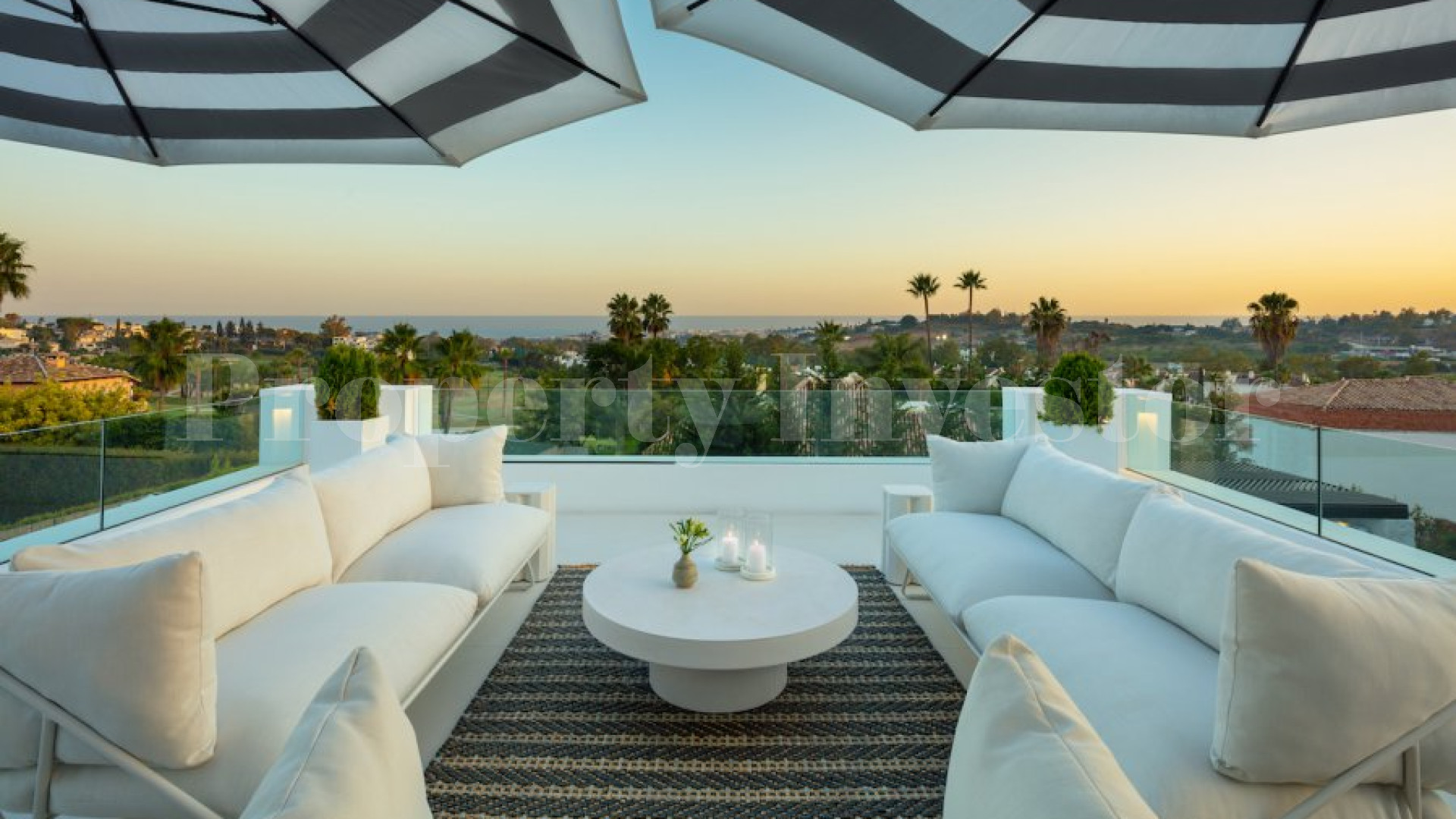 Красивая дизайнерская вилла с 5 спальнями в Нуэва Андалусия