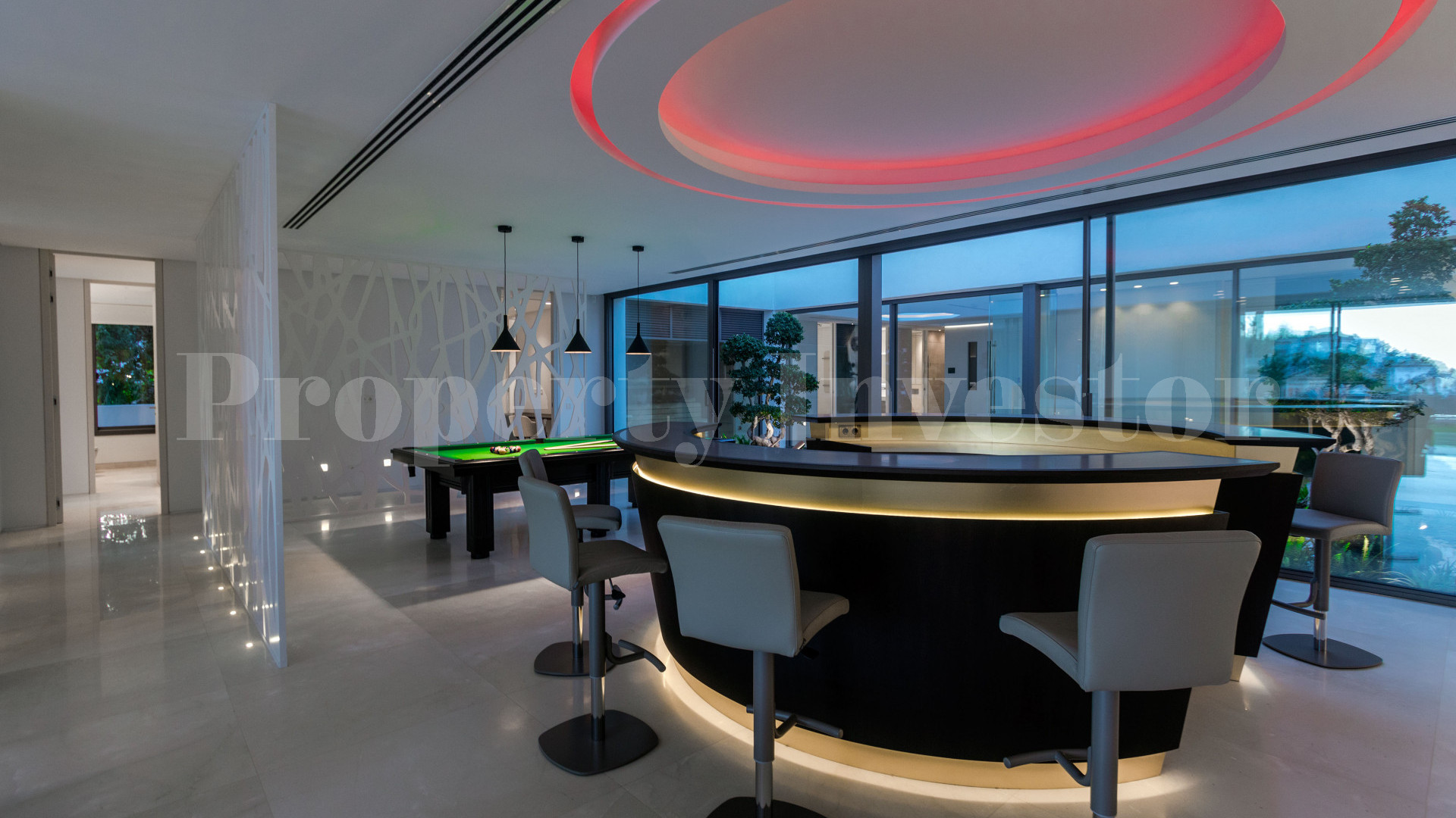 Фантастическая роскошная дизайнерская вилла на 6 спален идеальна для отдыха и развлечений в Бенаавис, Испания