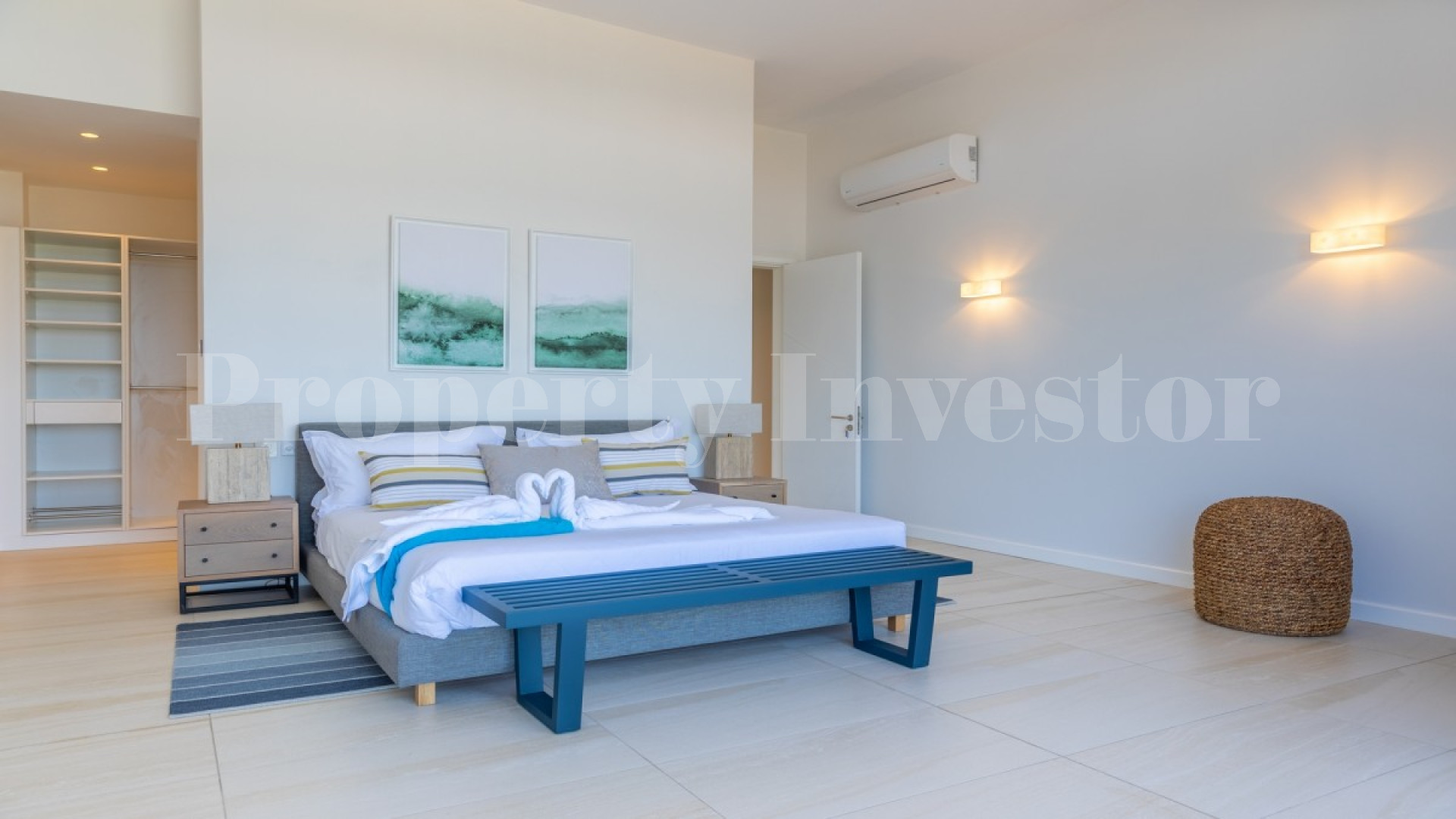 Exclusive 4 Bedroom Waterfront Penthouse in Tamarin (Block A)