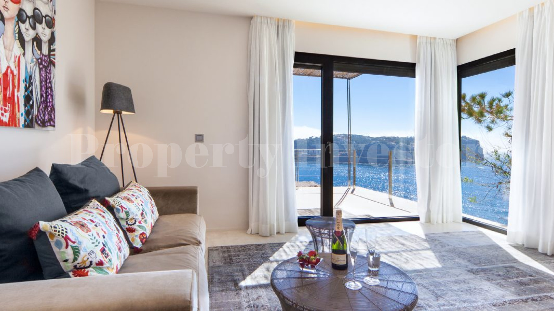 Modern 4 Bedroom Sea View Villa in Port Andratx