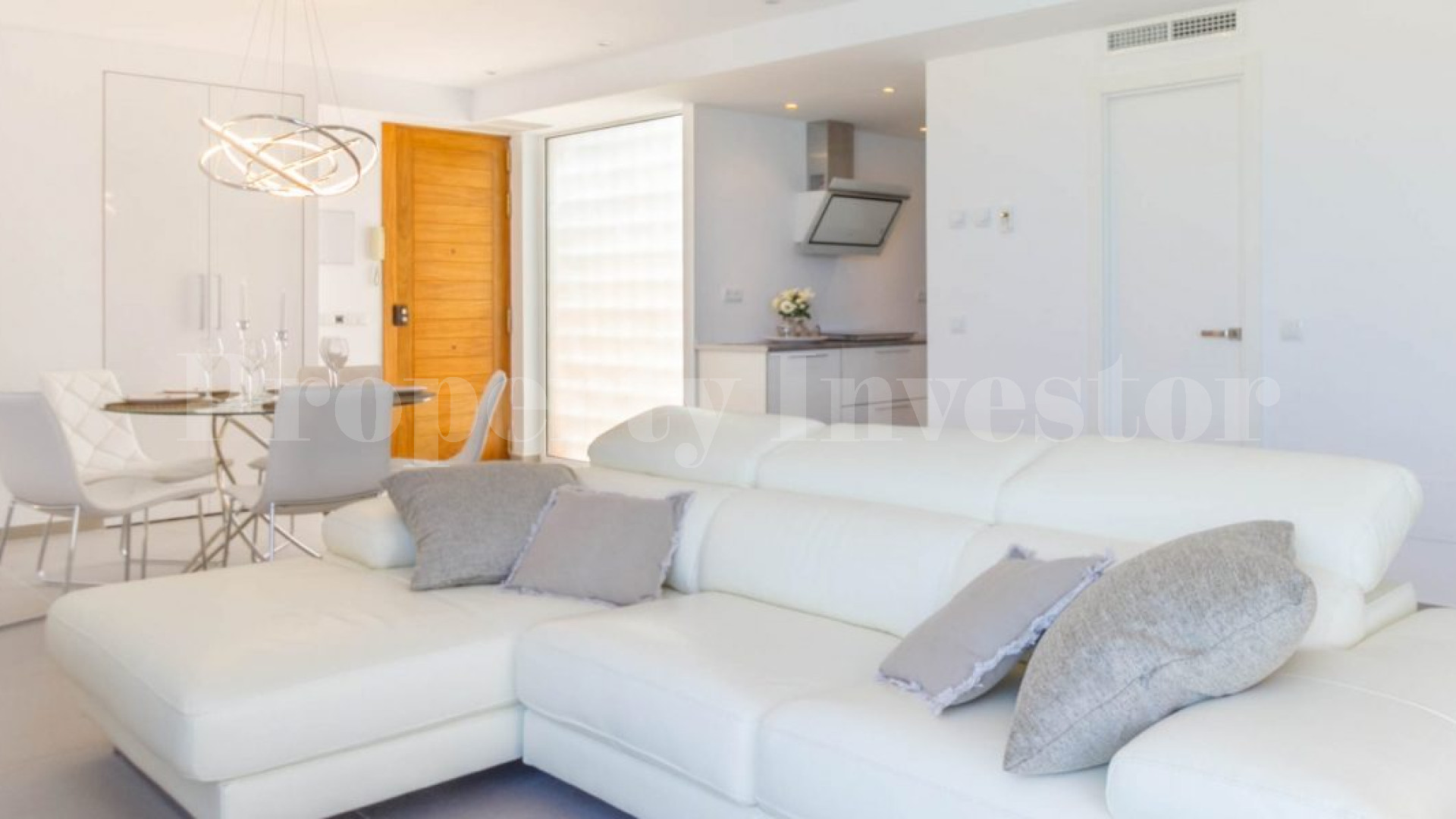 Modern 2 Bedroom Frontline Apartment with Incredible Sea Views in Santa Ponsa