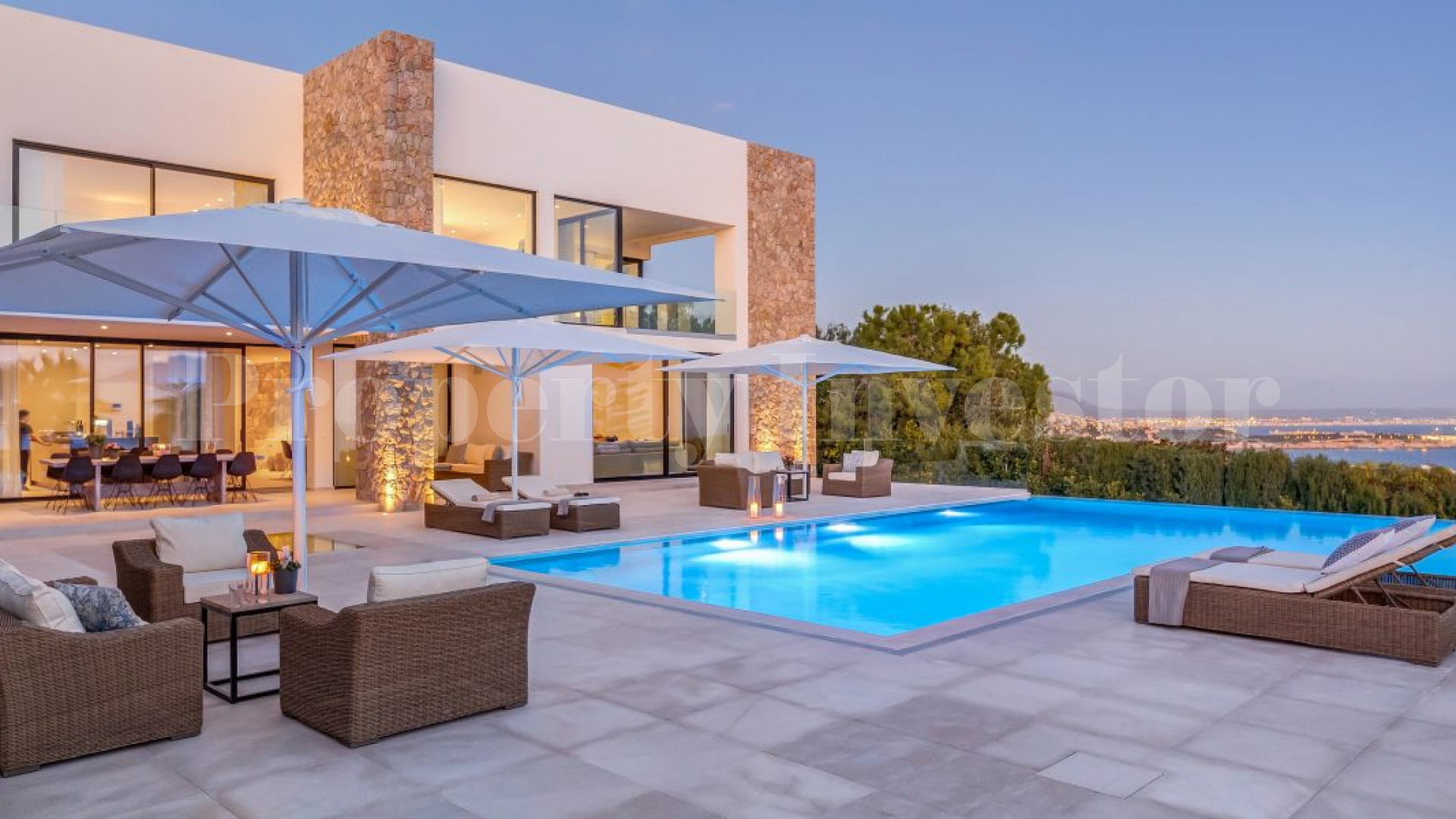 High End 8 Bedroom Luxury Villa in Anchorage Hill