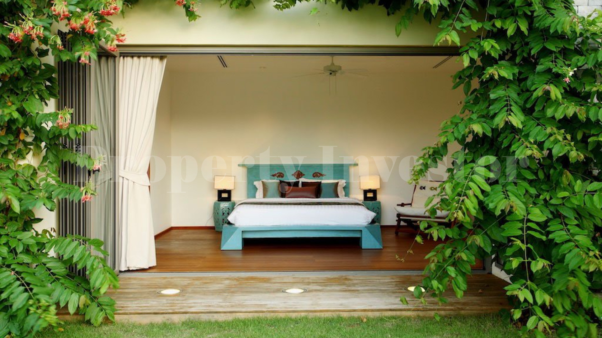 5 Bedroom Luxury Hillside Villa in Layan