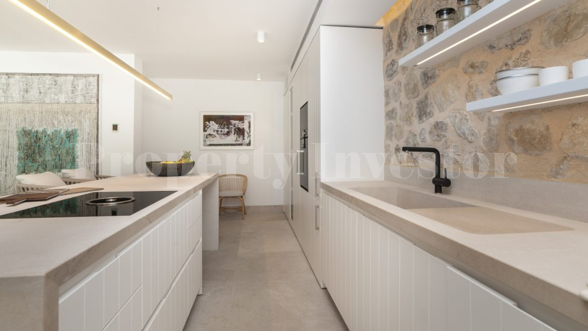 4 Bedroom Sea View Beach Villa in Nova Santa Ponsa