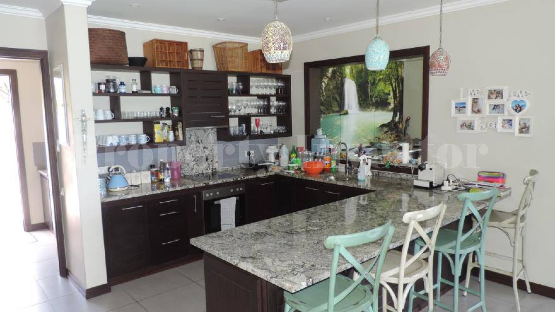 One-Of-A-Kind 8 Bedroom (6+2) Luxury Villa with Private Guest Cottage for Sale on Eden Island, Seychelles