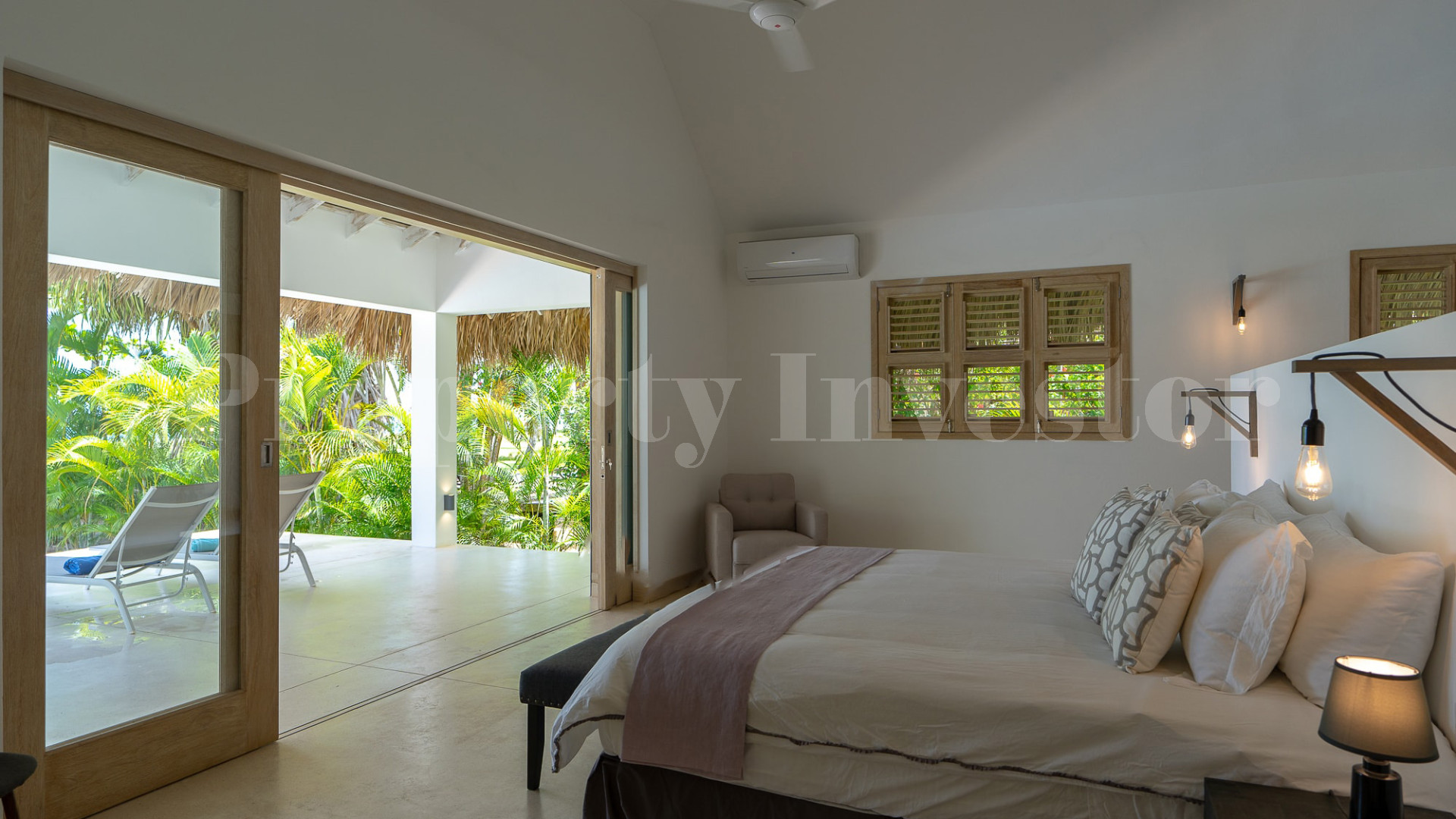 Beautiful 5 Bedroom Luxury Beachfront Villa for Sale at Playa Coson, Las Terrenas