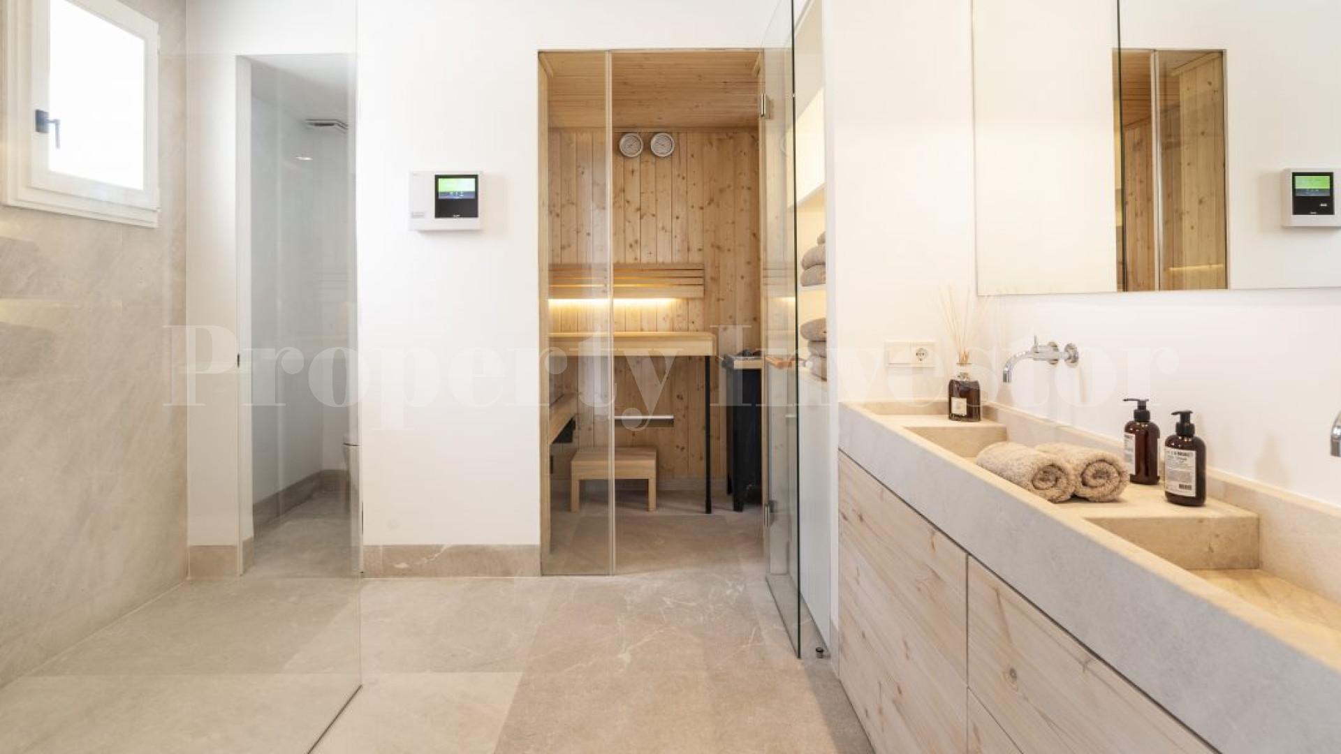 4 Bedroom Sea View Beach Villa in Nova Santa Ponsa