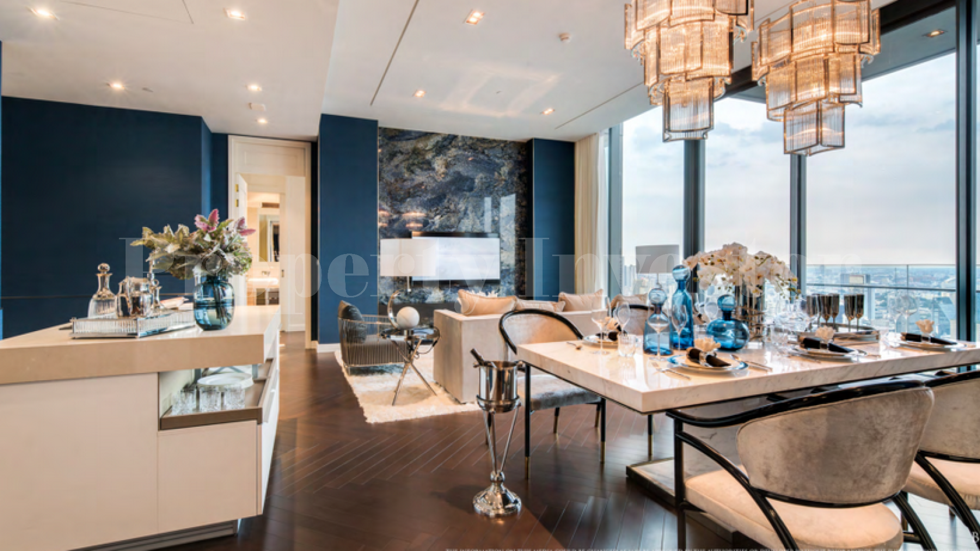 Эксклюзивный ультра роскошный пентхаус-апартамент на 3 спальни в Фром Фонг, Бангкок