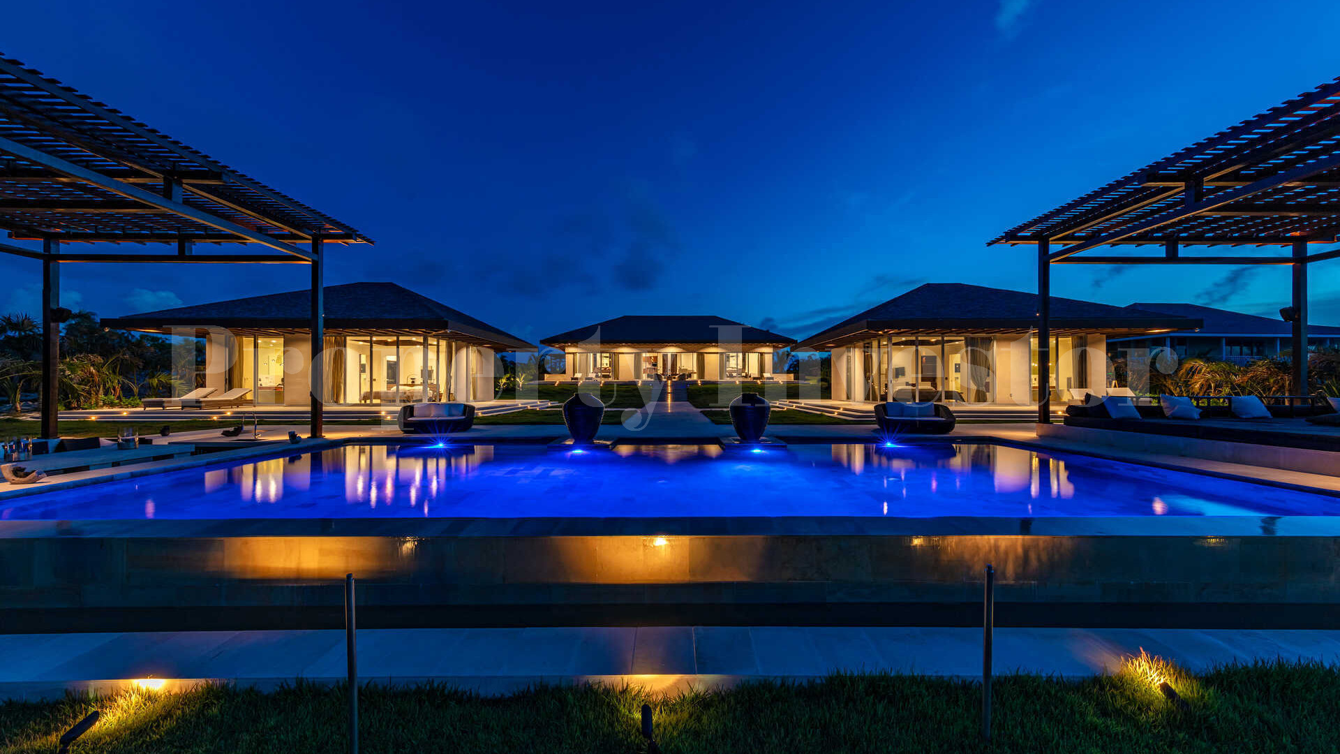 Райская роскошная вилла с 4 спальнями на пляже на о. Эльютера, Багамы