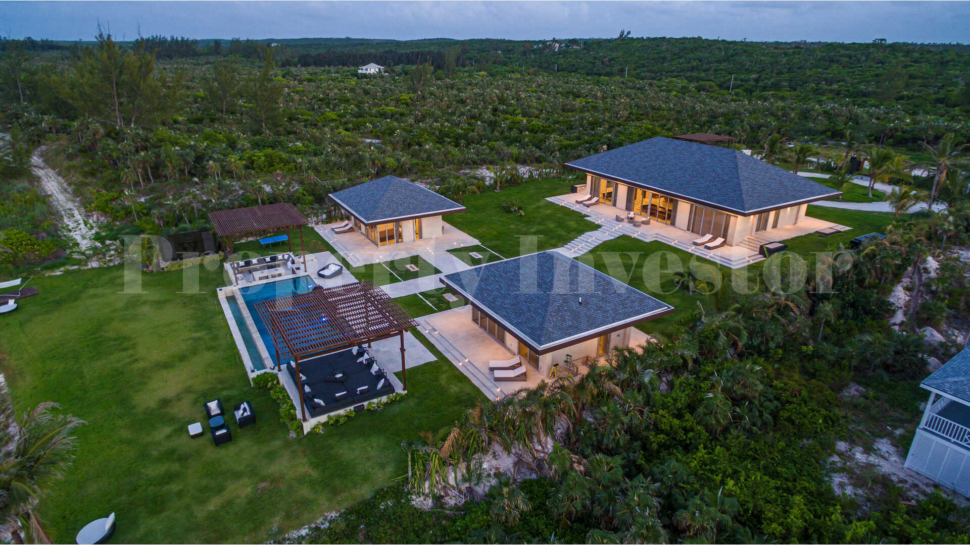 Райская роскошная вилла с 4 спальнями на пляже на о. Эльютера, Багамы