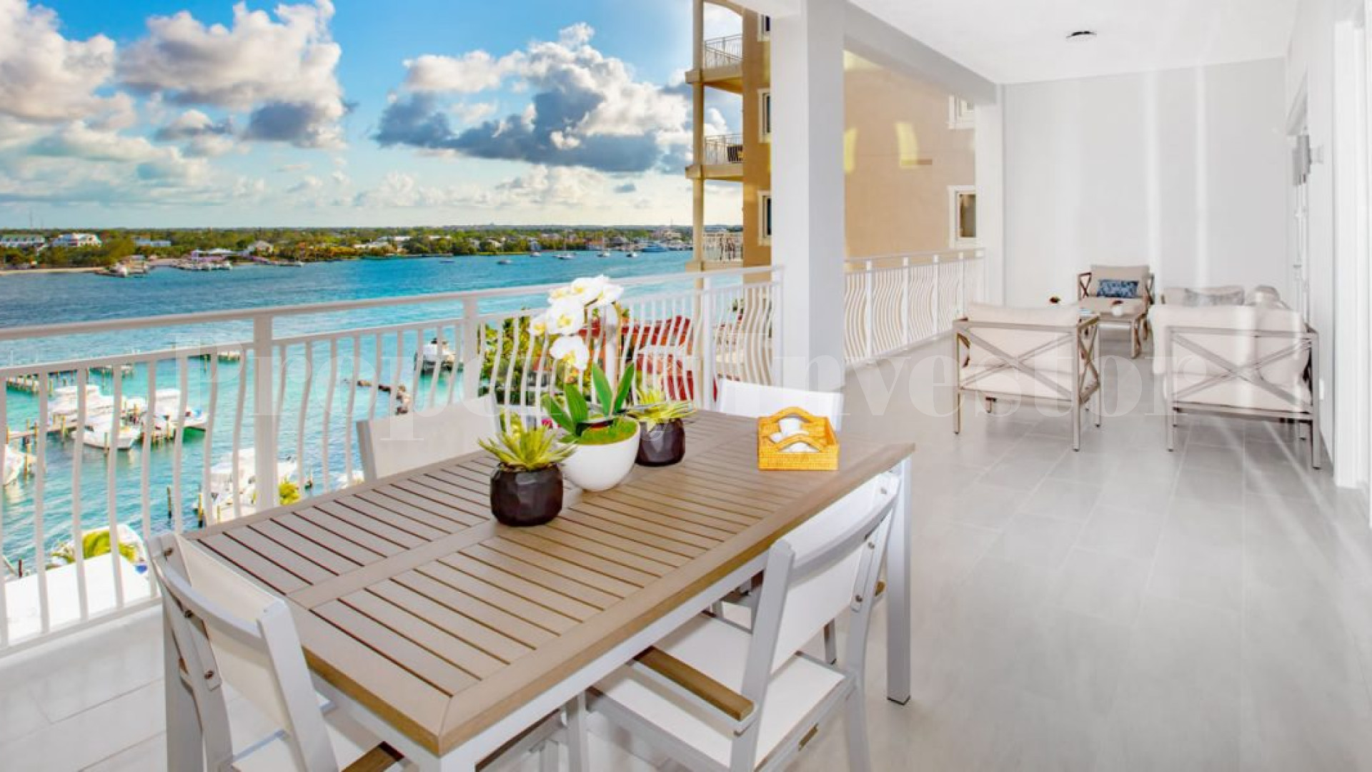 2 Bedroon Luxury Condo on Paradise Island