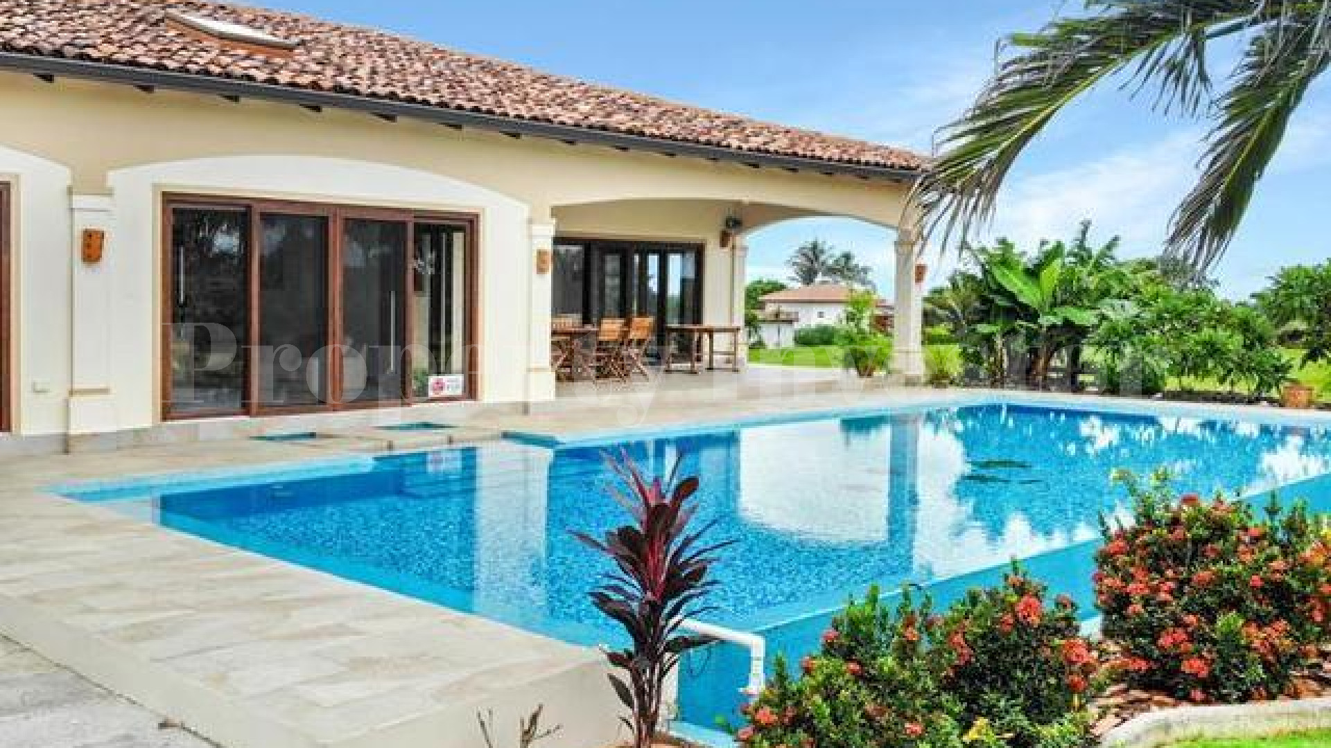 Beautiful 2 Bedroom Coastal Home with Crystal Clear Pool & Home Office for Sale in Pedasi, Panama