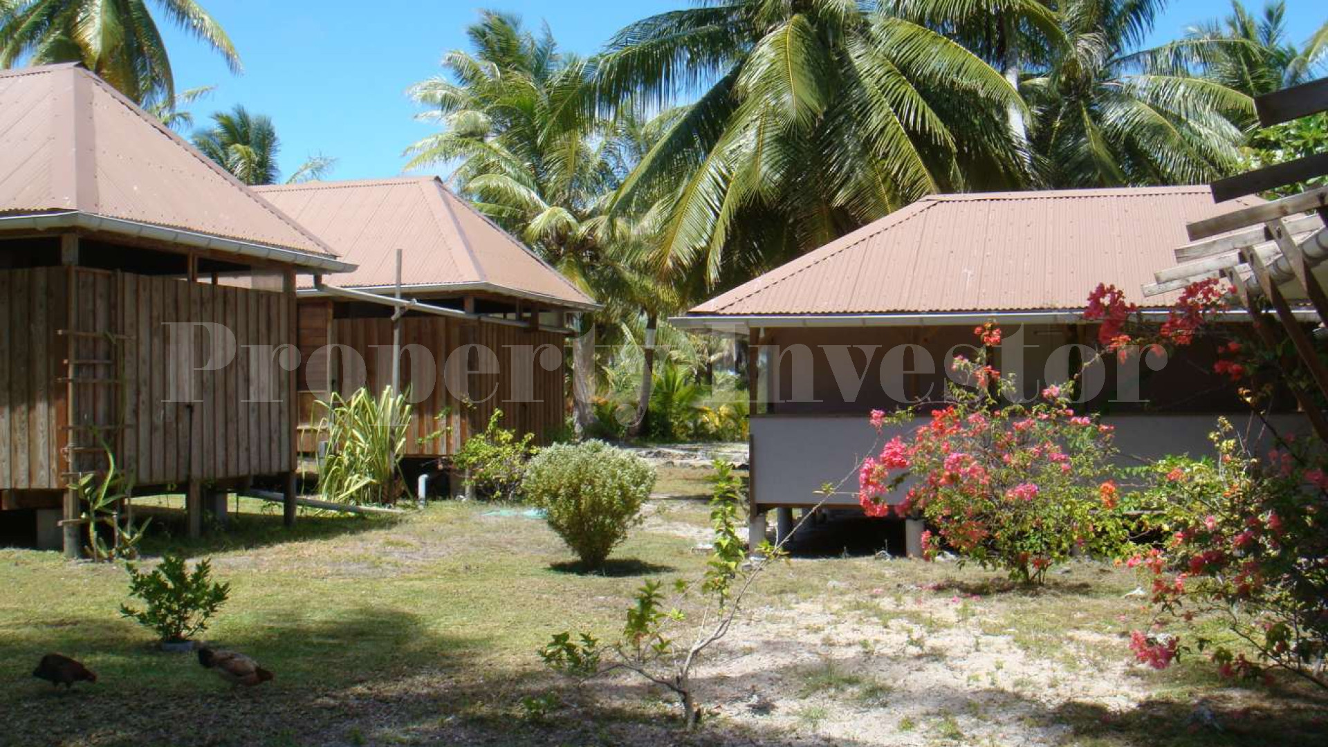 3.36 Hectare Private Boutique Island Retreat with 5 Bungalows in French Polynesia
