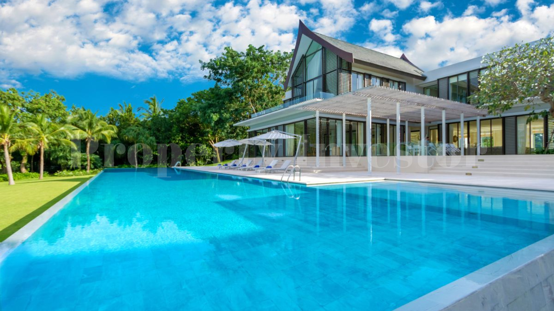 Incredible 6 Bedroom Luxury Beachfront Villa for Sale in Cape Yamu, Phuket