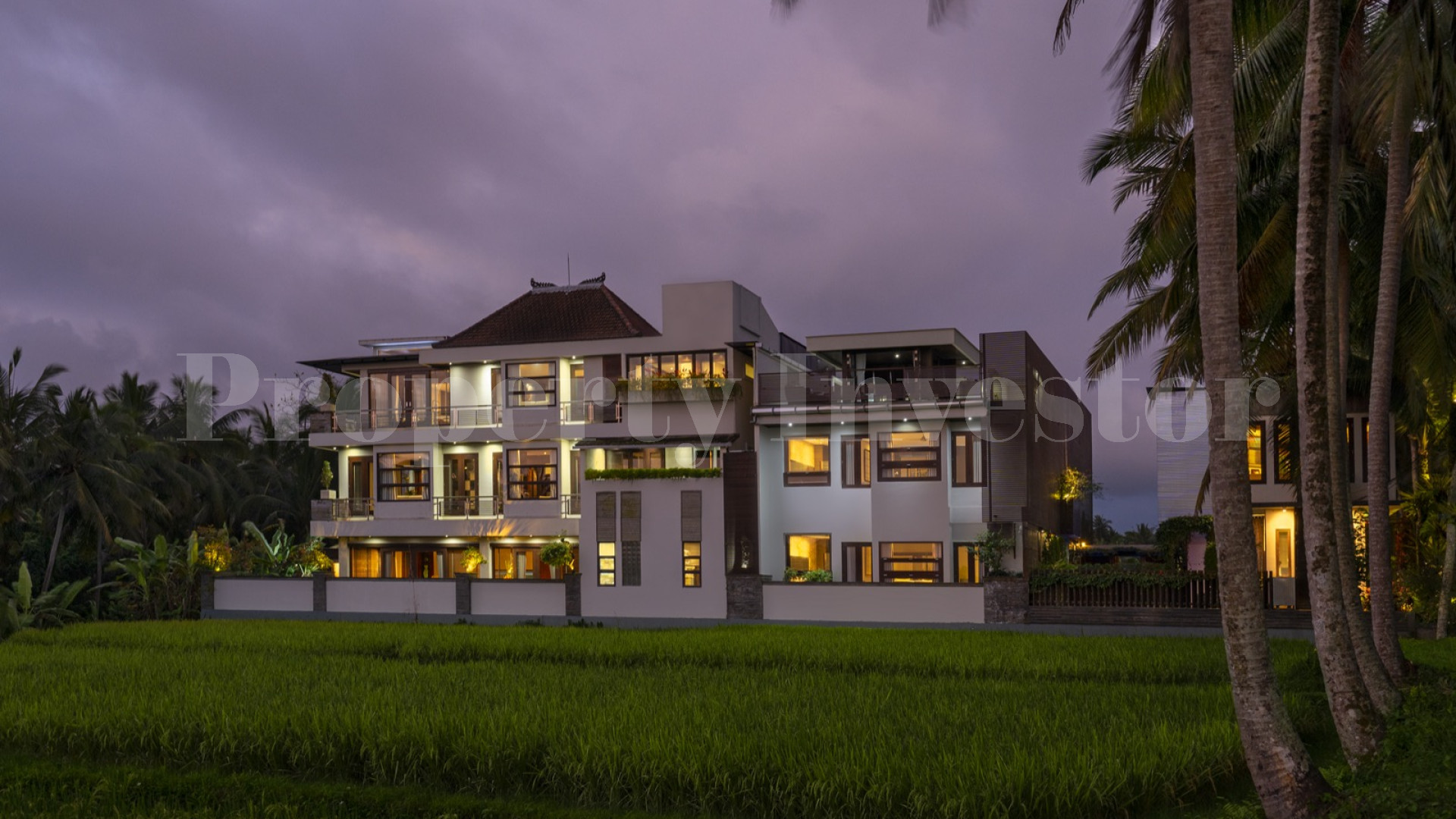 Продаётся отмеченный наградами бутик отель на 8 номеров и ресторан изысканной кухни в Убуде, Бали