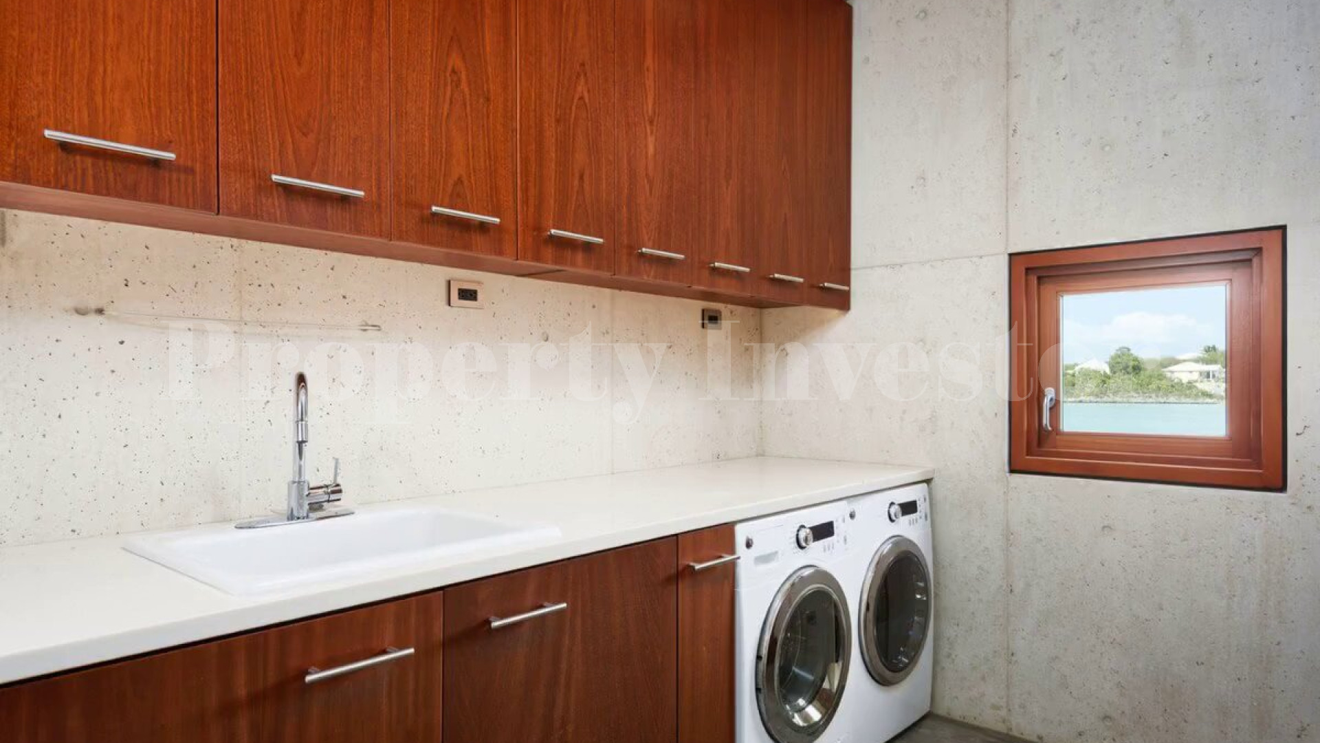 3 Bedroom Luxury Waterfront Designer Villa for Sale in Silly Creek, Providenciales, Turks & Caicos