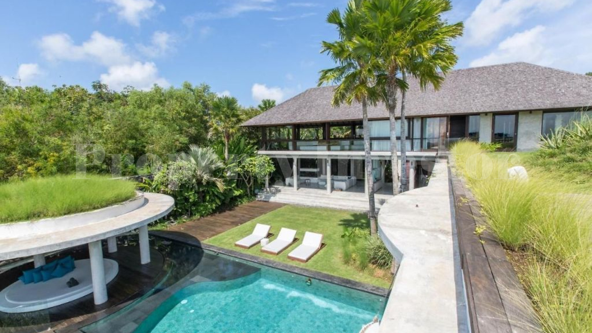 Impressive 4 Bedroom Contemporary Luxury Villa with Spectacular Valley Views for Sale in Uluwatu, Bali