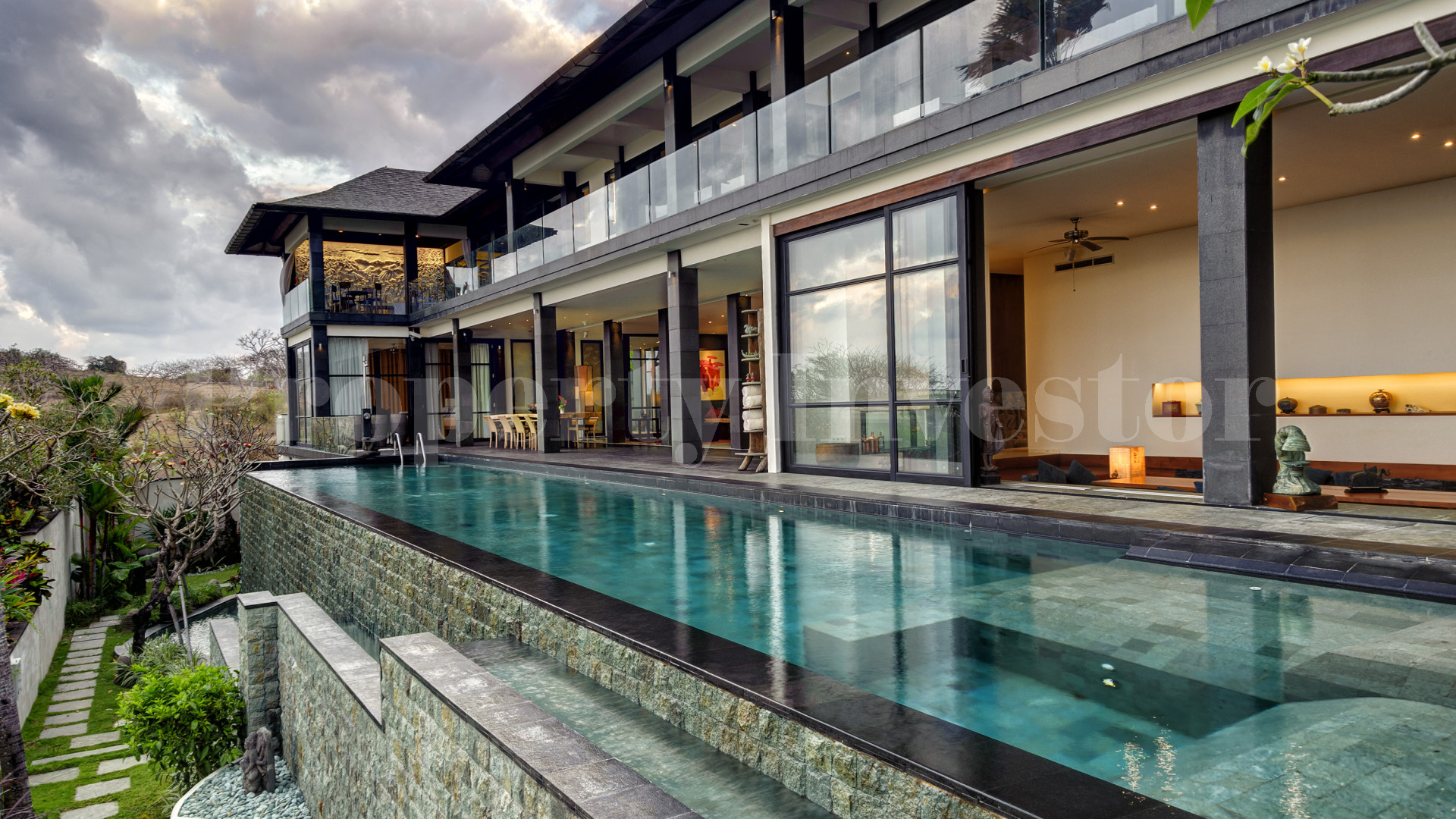 Stunning 7 Bedroom Luxury Villa with 180° Degree Panoramic Ocean Views for Sale in Pandawa, Bali