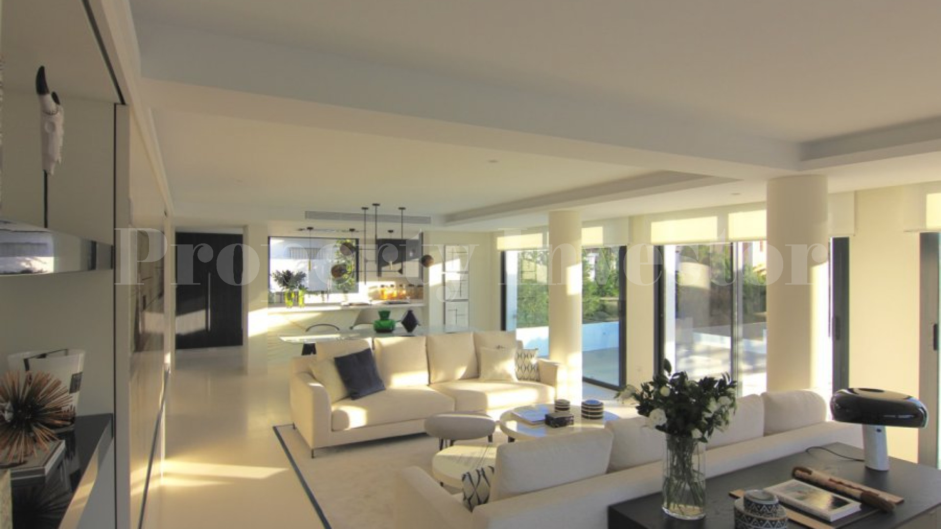 Продаётся красивая дизайнерская вилла с 4 спальнями в Нуэва Андалусия, Марбелья